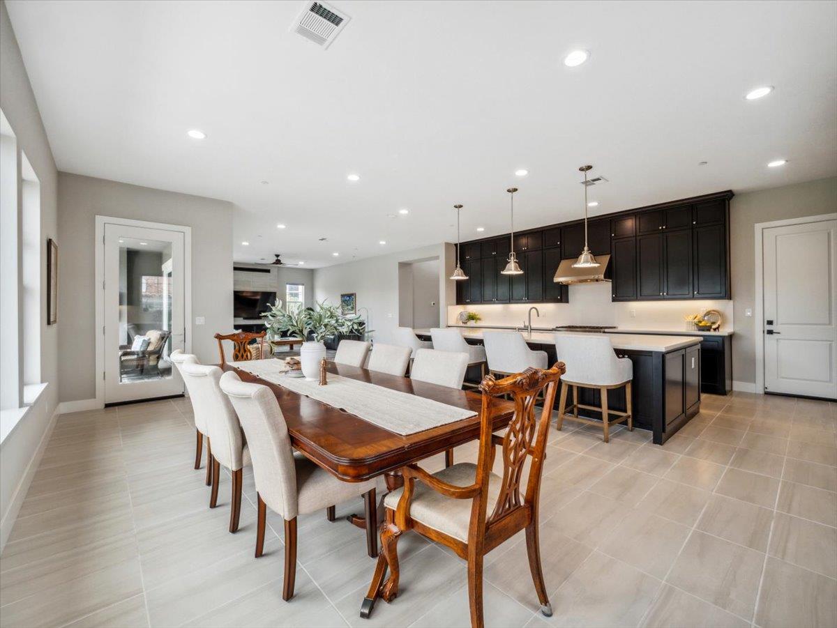 Detail Gallery Image 10 of 56 For 1767 Fairway Ct, Seaside,  CA 93955 - 4 Beds | 4/1 Baths