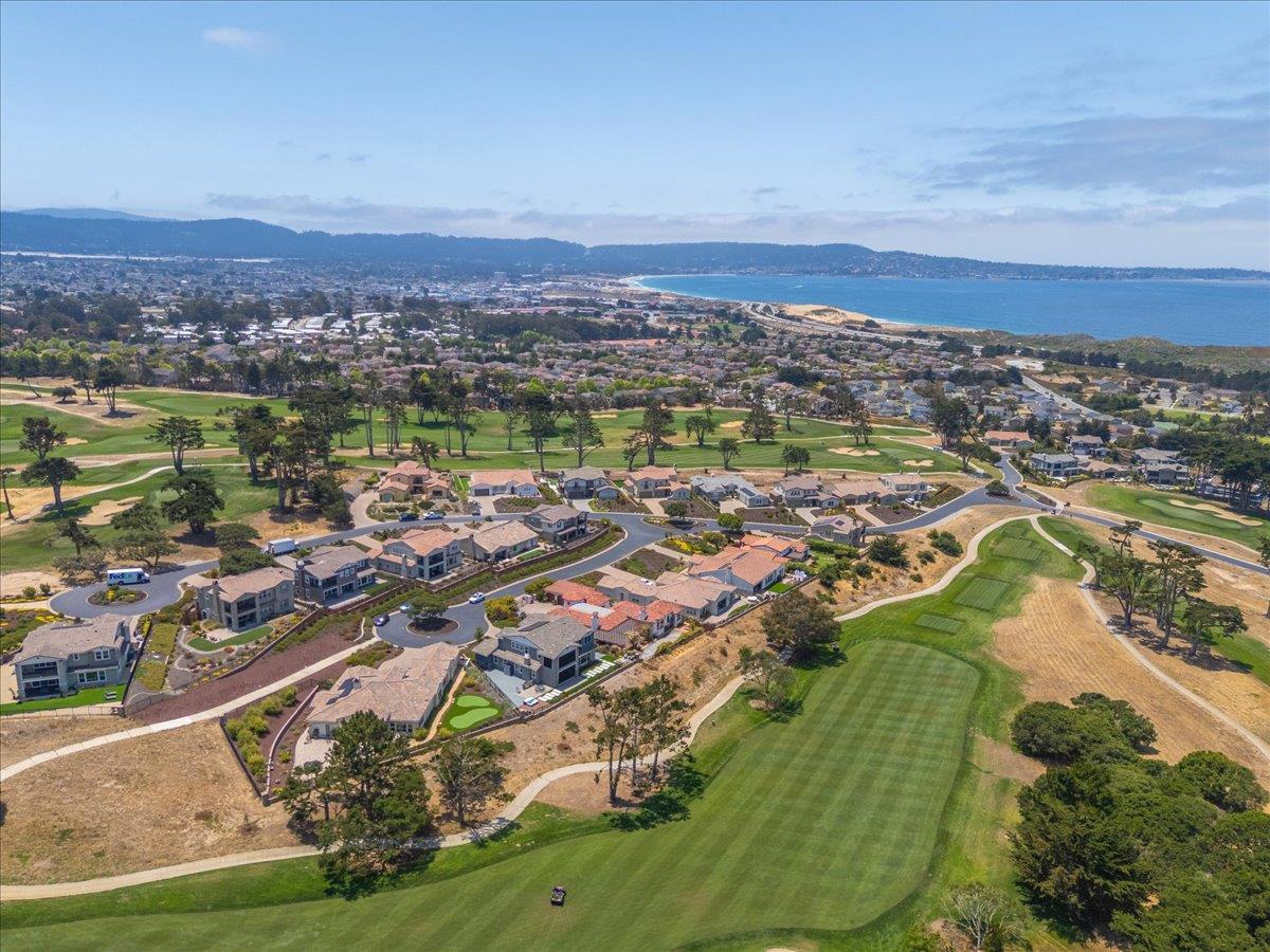 Detail Gallery Image 2 of 56 For 1767 Fairway Ct, Seaside,  CA 93955 - 4 Beds | 4/1 Baths