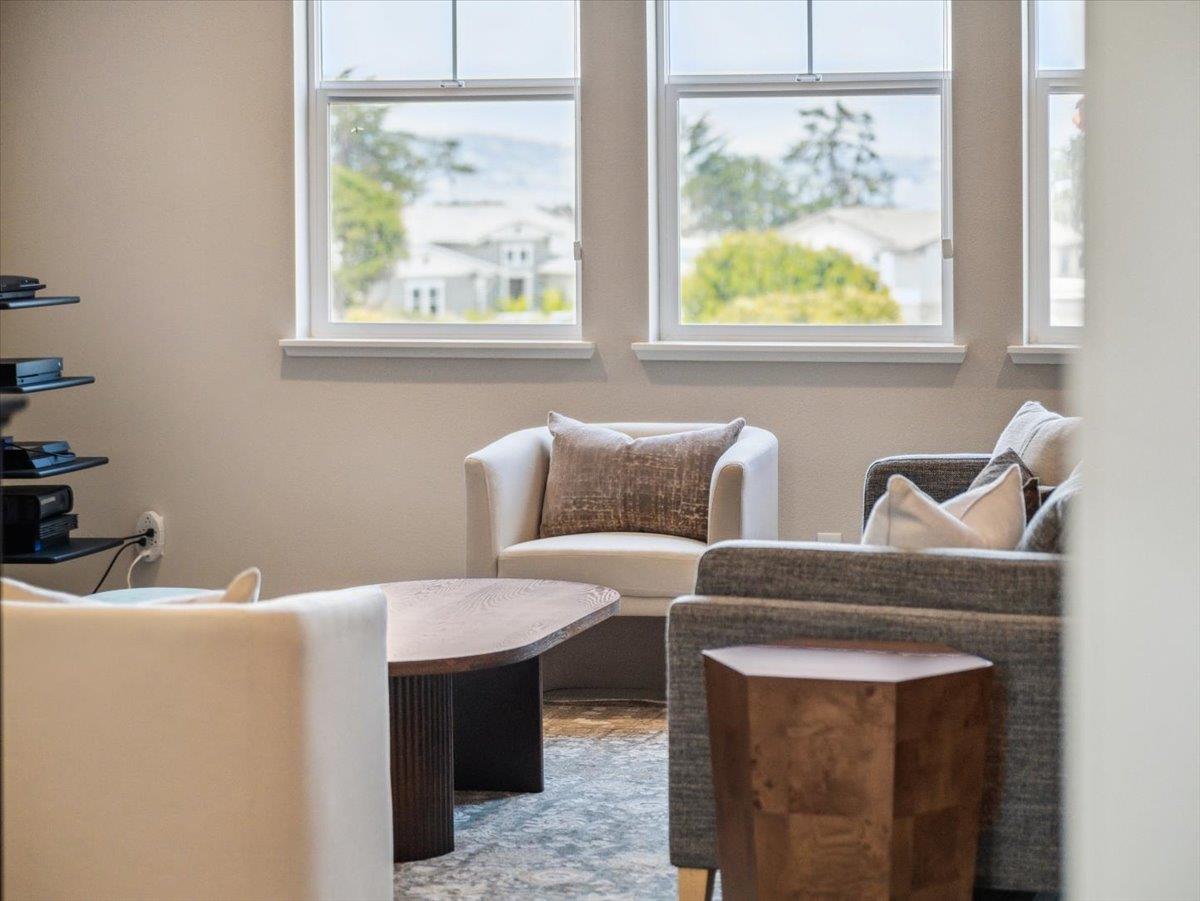 Detail Gallery Image 26 of 56 For 1767 Fairway Ct, Seaside,  CA 93955 - 4 Beds | 4/1 Baths