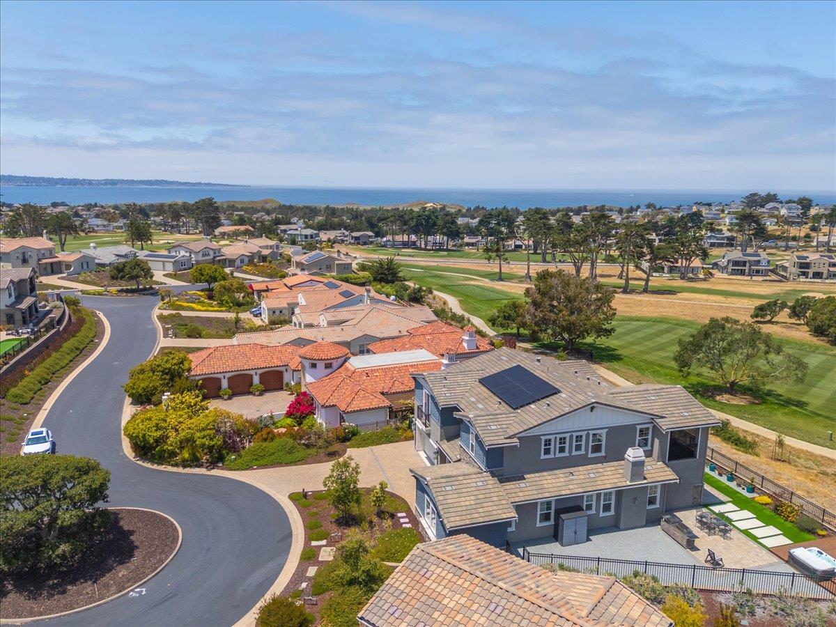 Detail Gallery Image 3 of 56 For 1767 Fairway Ct, Seaside,  CA 93955 - 4 Beds | 4/1 Baths
