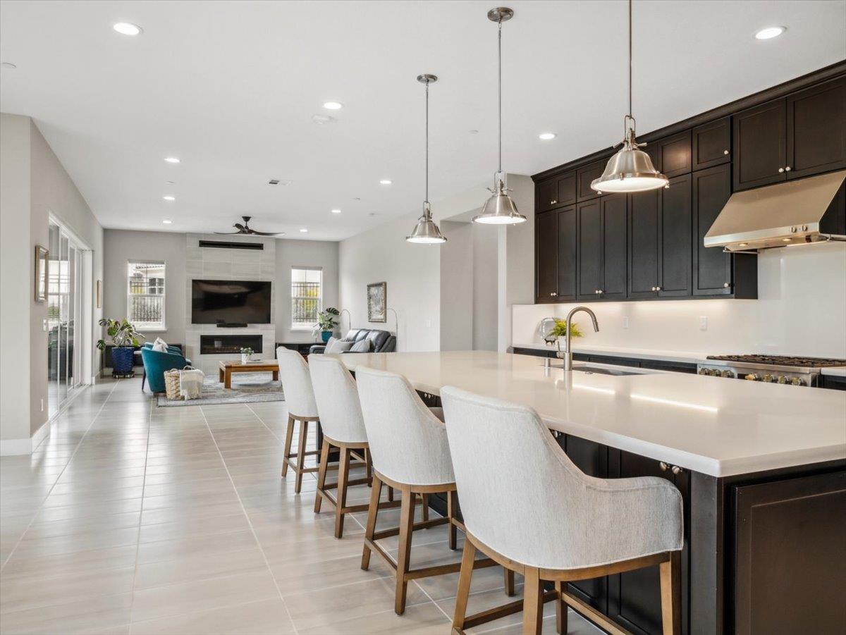 Detail Gallery Image 7 of 56 For 1767 Fairway Ct, Seaside,  CA 93955 - 4 Beds | 4/1 Baths