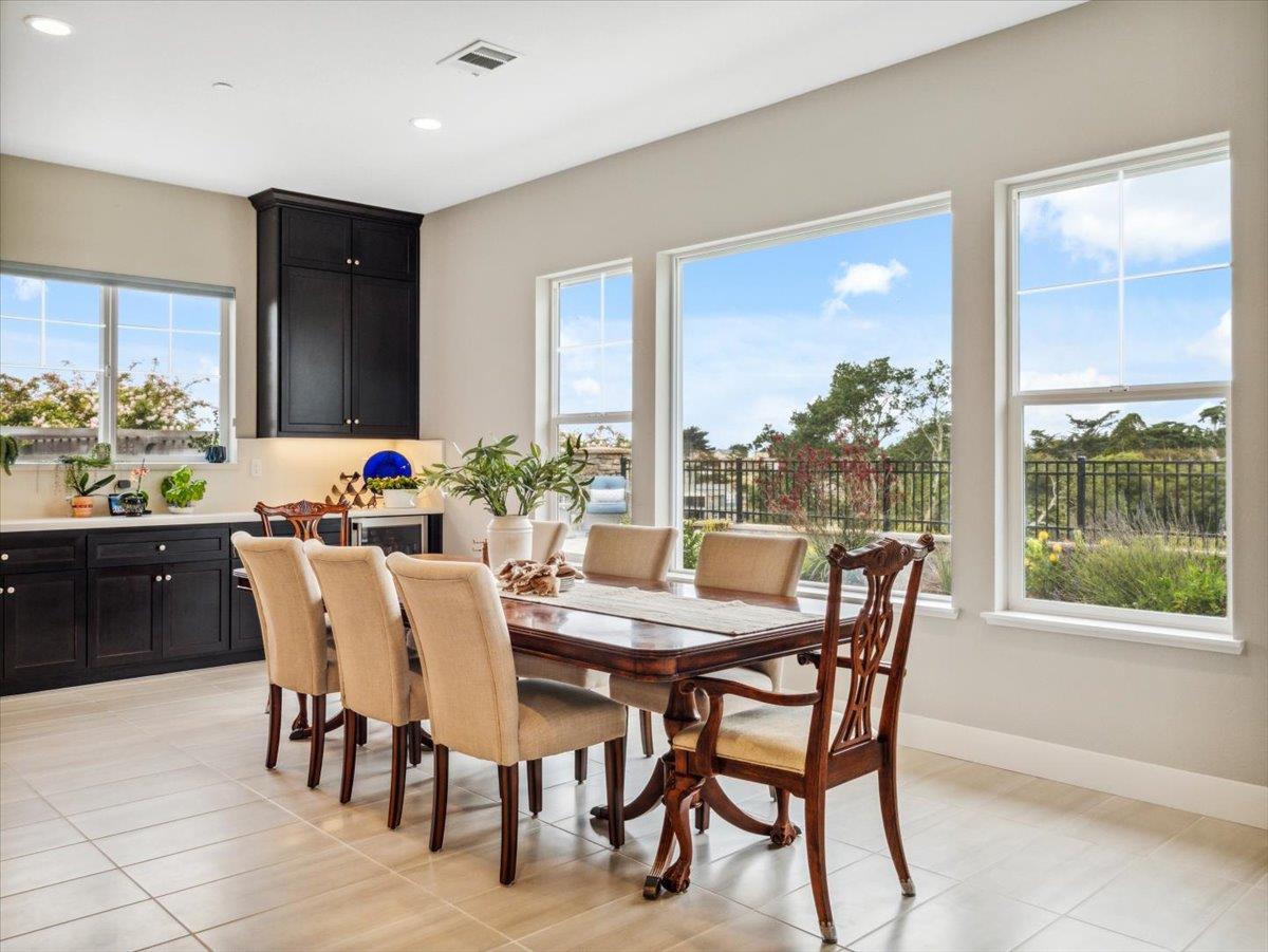 Detail Gallery Image 9 of 56 For 1767 Fairway Ct, Seaside,  CA 93955 - 4 Beds | 4/1 Baths