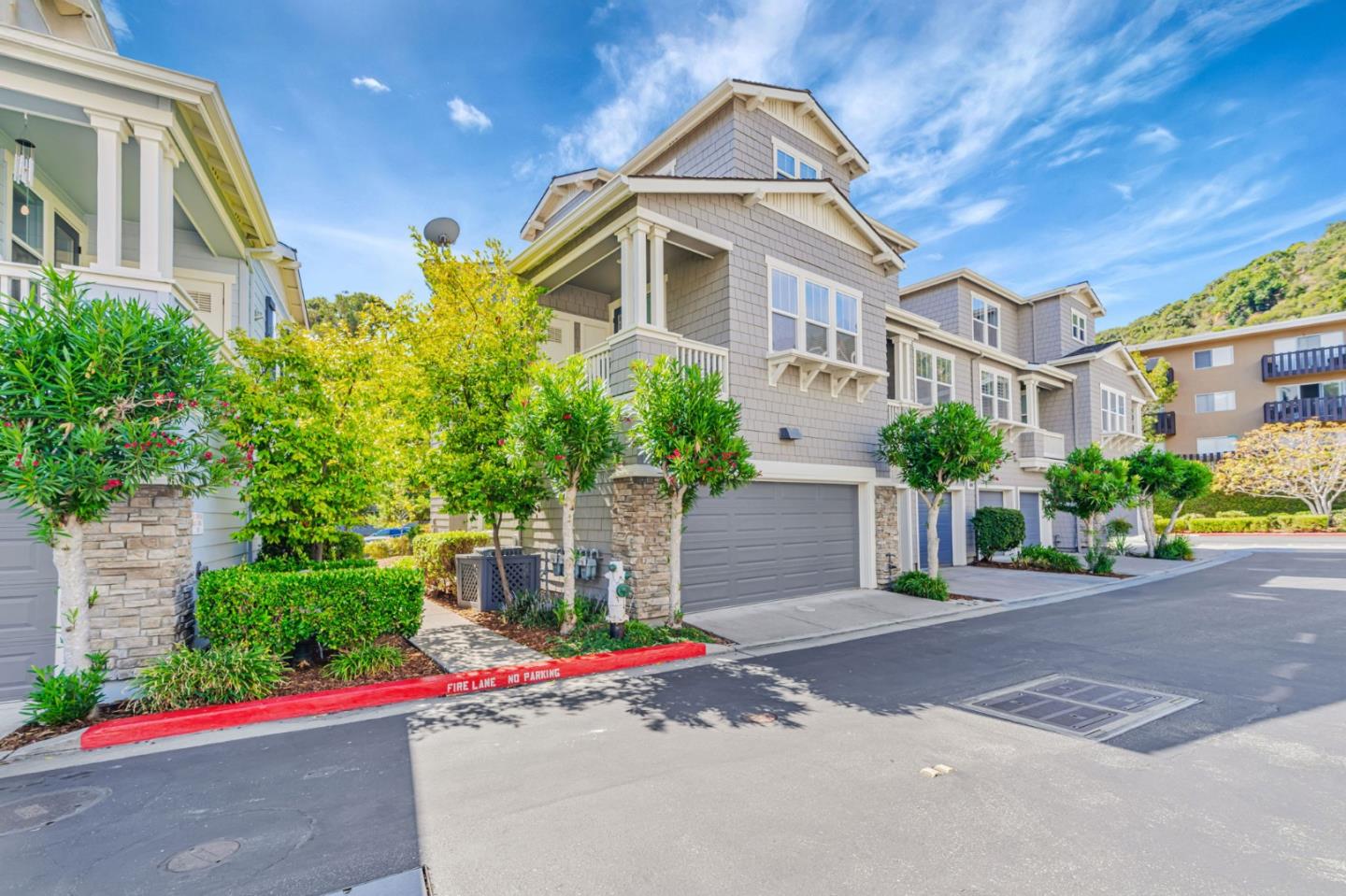 Detail Gallery Image 33 of 38 For 100 Live Oak Way #104,  Belmont,  CA 94002 - 2 Beds | 2/1 Baths