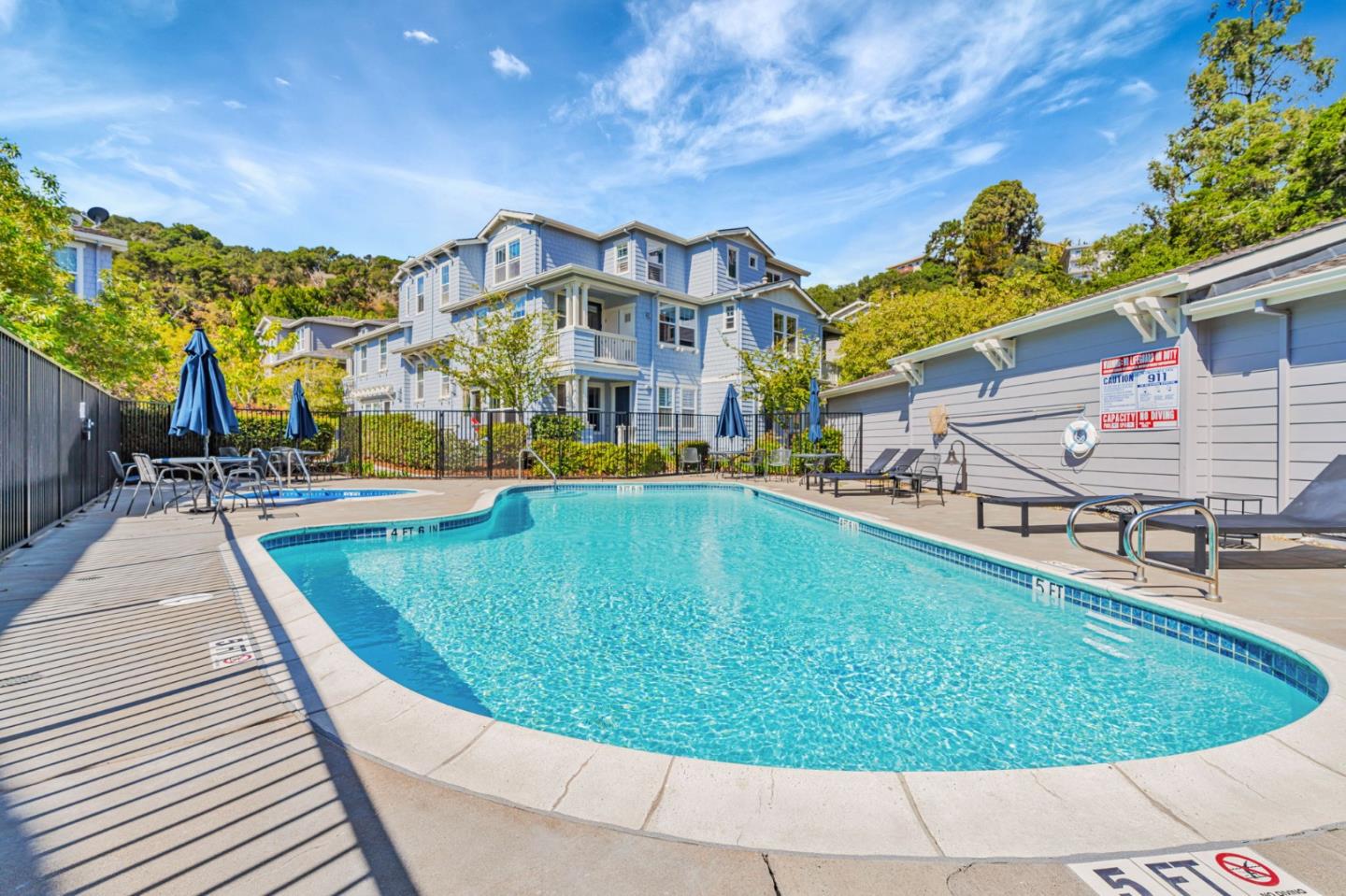 Detail Gallery Image 35 of 38 For 100 Live Oak Way #104,  Belmont,  CA 94002 - 2 Beds | 2/1 Baths