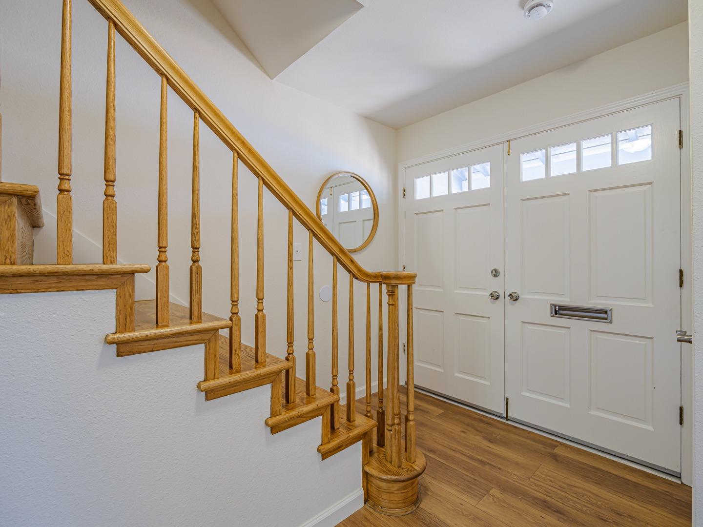 Detail Gallery Image 24 of 51 For 917 Sir Francis Ave, Capitola,  CA 95010 - 6 Beds | 2/1 Baths