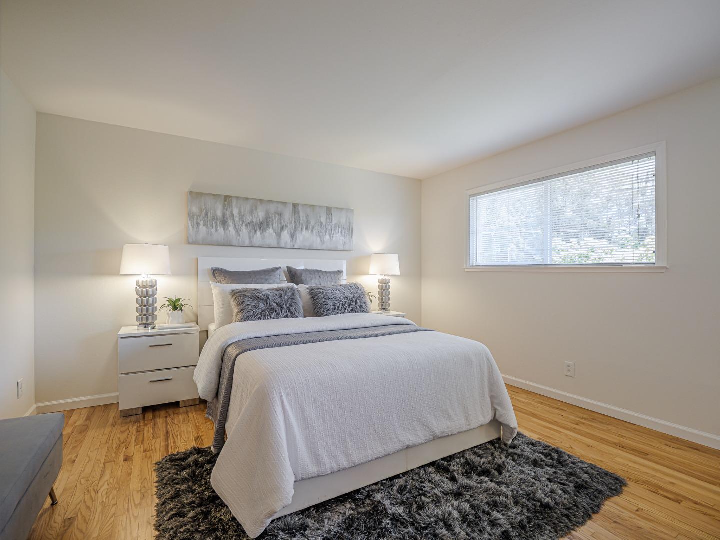 Detail Gallery Image 26 of 51 For 917 Sir Francis Ave, Capitola,  CA 95010 - 6 Beds | 2/1 Baths