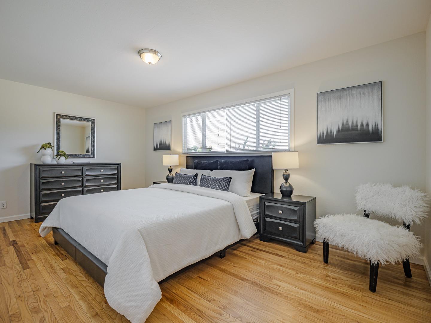 Detail Gallery Image 35 of 51 For 917 Sir Francis Ave, Capitola,  CA 95010 - 6 Beds | 2/1 Baths