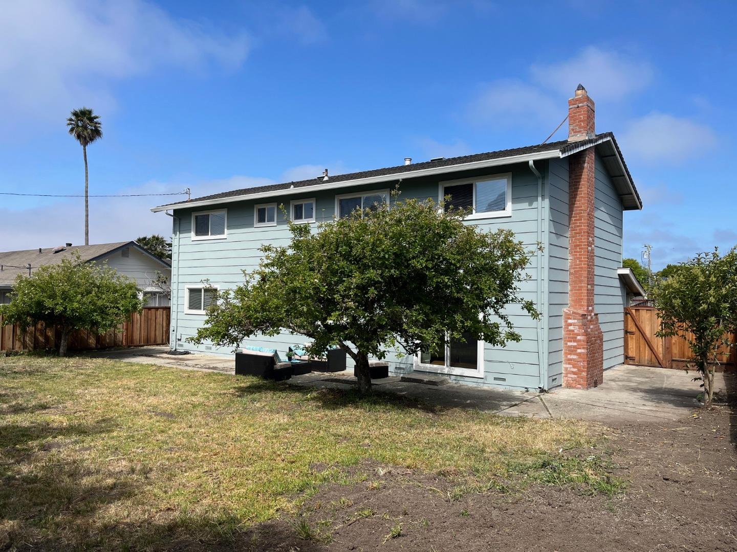 Detail Gallery Image 38 of 51 For 917 Sir Francis Ave, Capitola,  CA 95010 - 6 Beds | 2/1 Baths