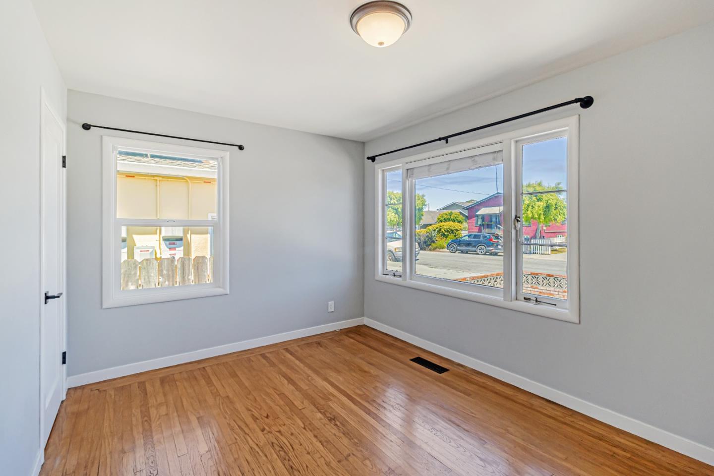 Detail Gallery Image 20 of 42 For 624 Filbert St, Half Moon Bay,  CA 94019 - 2 Beds | 1 Baths
