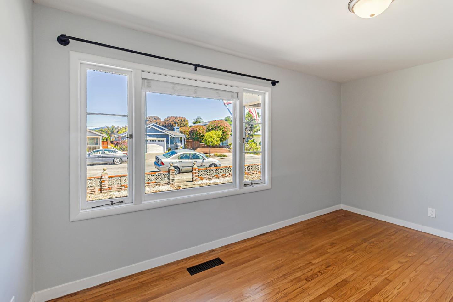 Detail Gallery Image 21 of 42 For 624 Filbert St, Half Moon Bay,  CA 94019 - 2 Beds | 1 Baths