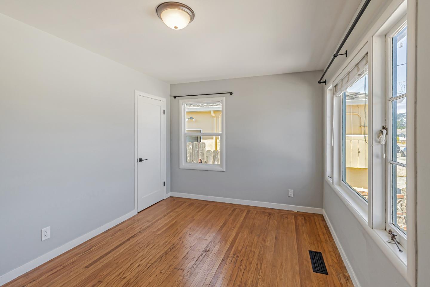 Detail Gallery Image 22 of 42 For 624 Filbert St, Half Moon Bay,  CA 94019 - 2 Beds | 1 Baths