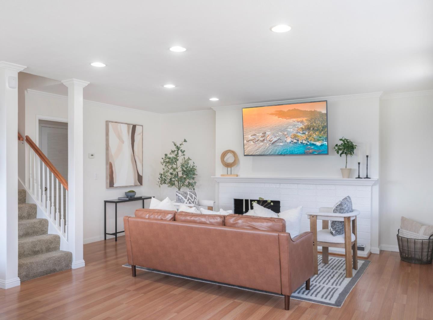 Detail Gallery Image 10 of 18 For 19 La Playa St, Monterey,  CA 93940 - 2 Beds | 2/1 Baths