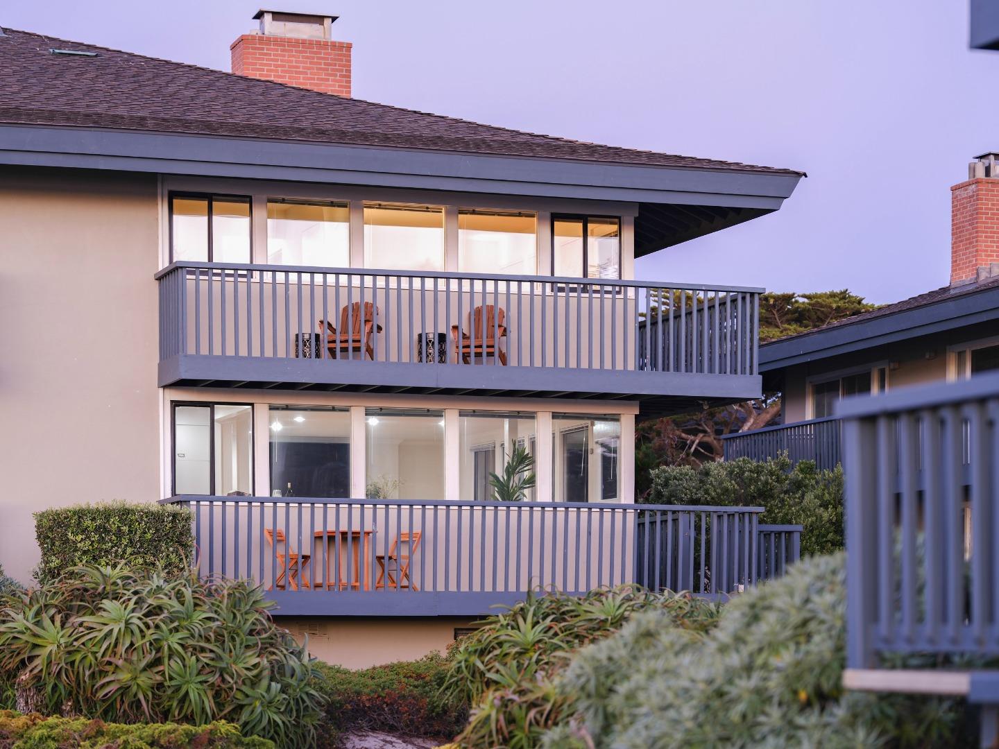 Detail Gallery Image 16 of 18 For 19 La Playa St, Monterey,  CA 93940 - 2 Beds | 2/1 Baths