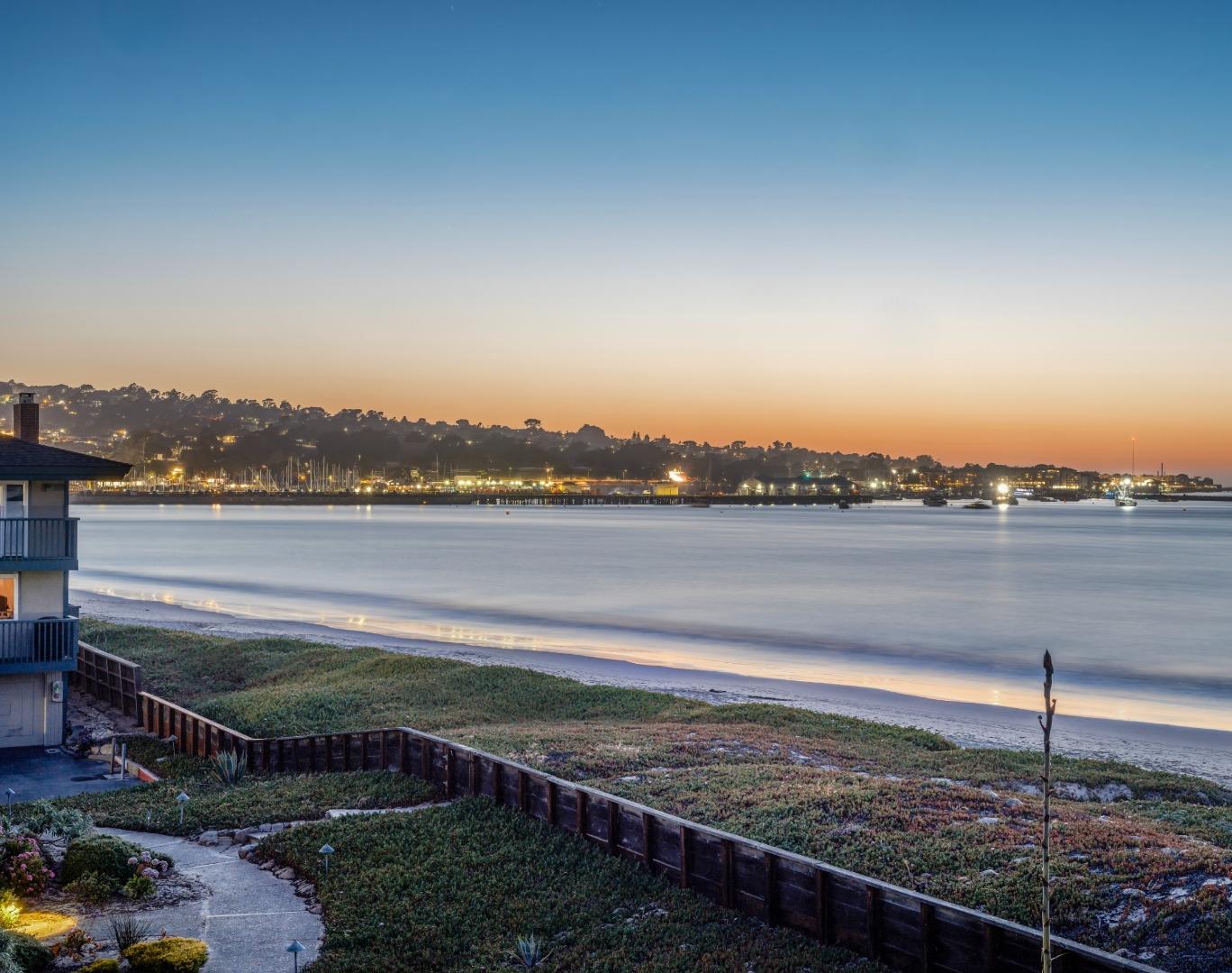 Detail Gallery Image 4 of 18 For 19 La Playa St, Monterey,  CA 93940 - 2 Beds | 2/1 Baths