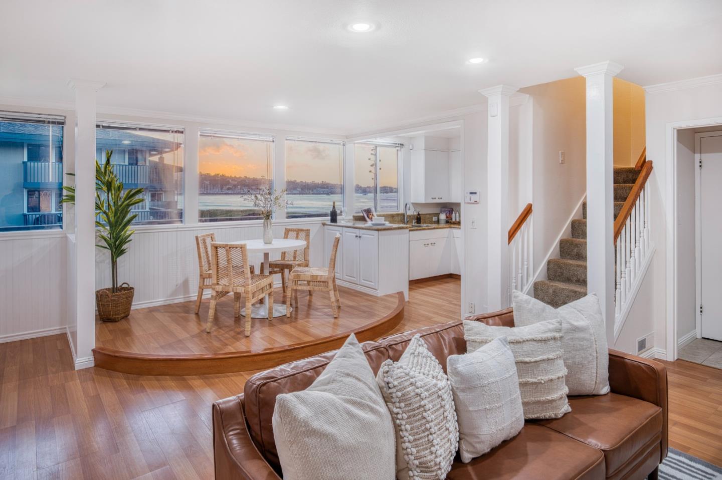 Detail Gallery Image 6 of 18 For 19 La Playa St, Monterey,  CA 93940 - 2 Beds | 2/1 Baths