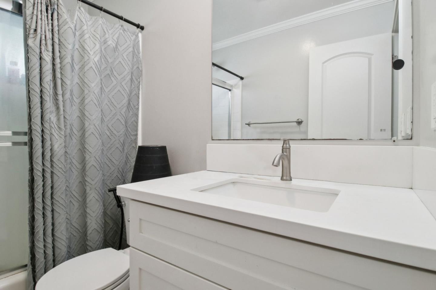 Detail Gallery Image 13 of 79 For 193 Roxbury St, Santa Clara,  CA 95050 - – Beds | – Baths
