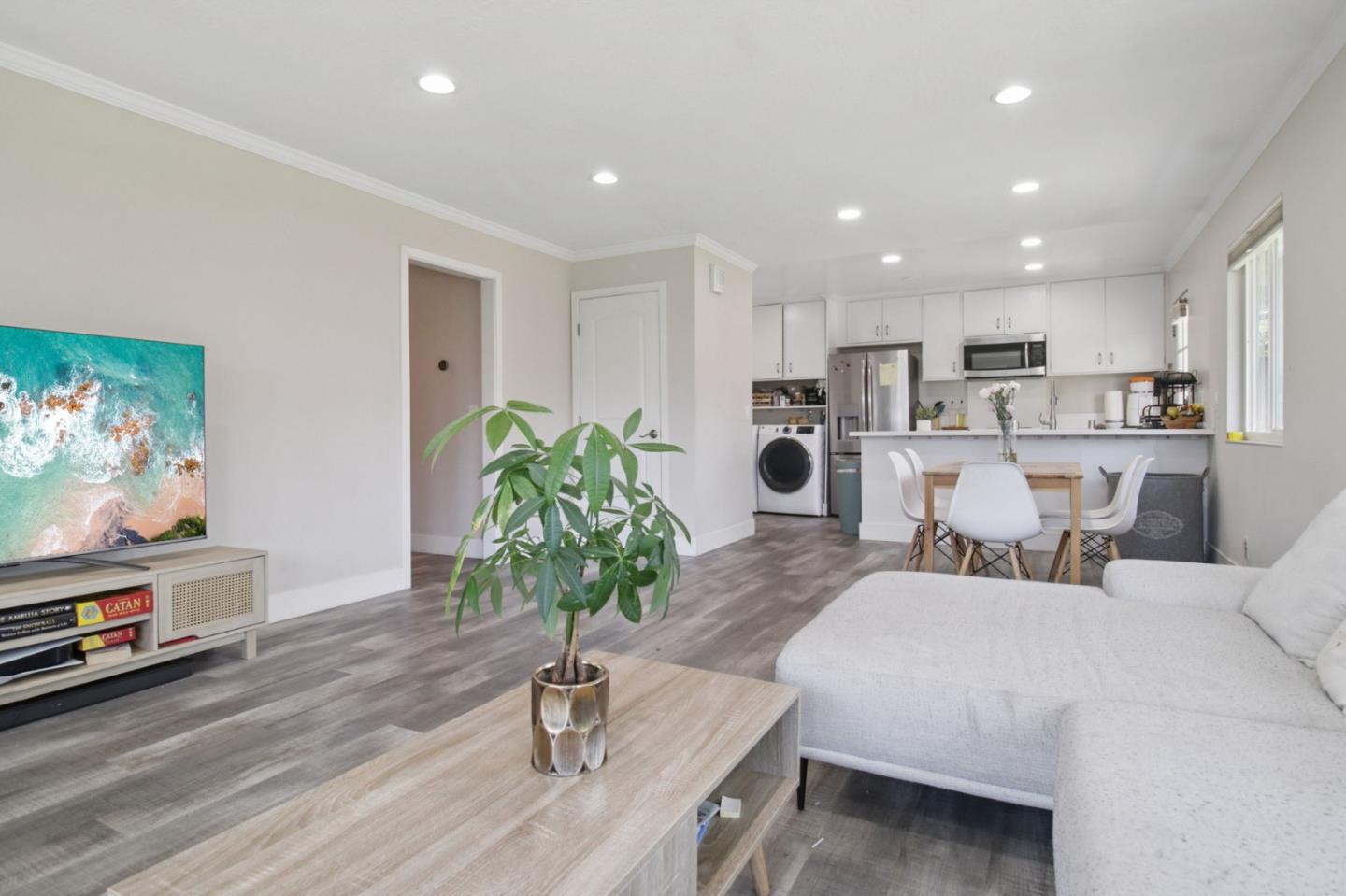 Detail Gallery Image 8 of 79 For 193 Roxbury St, Santa Clara,  CA 95050 - – Beds | – Baths