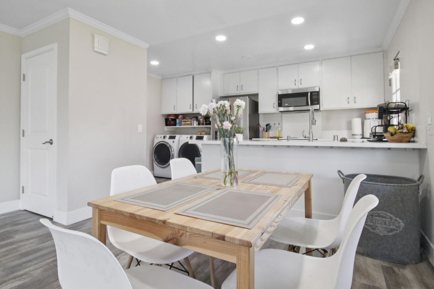 Detail Gallery Image 9 of 79 For 193 Roxbury St, Santa Clara,  CA 95050 - – Beds | – Baths