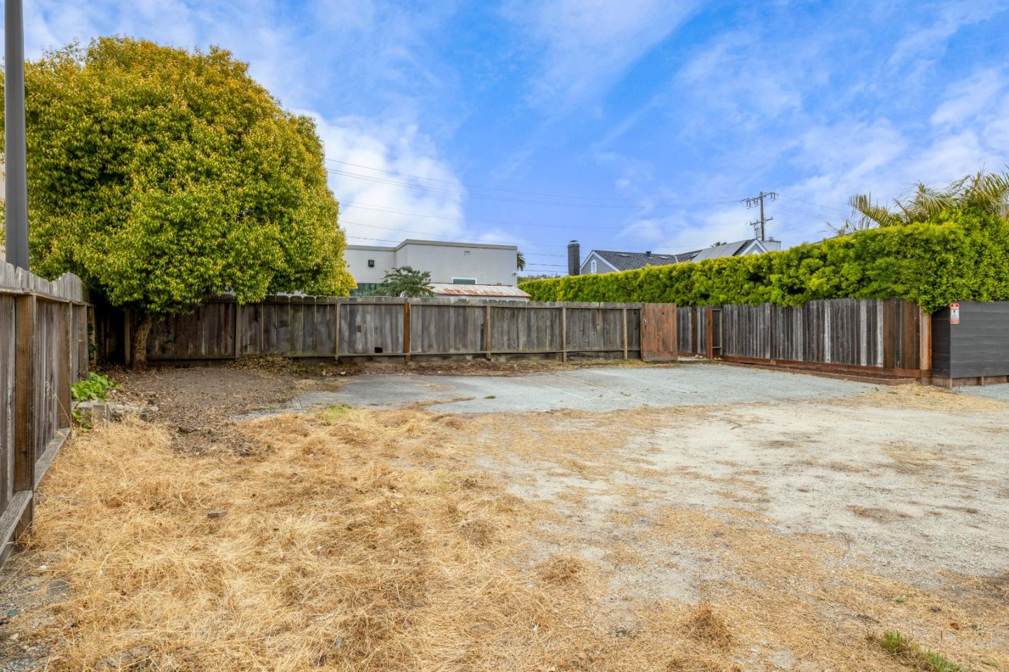 Detail Gallery Image 22 of 23 For 118 El Dorado St, Monterey,  CA 93940 - 2 Beds | 1 Baths