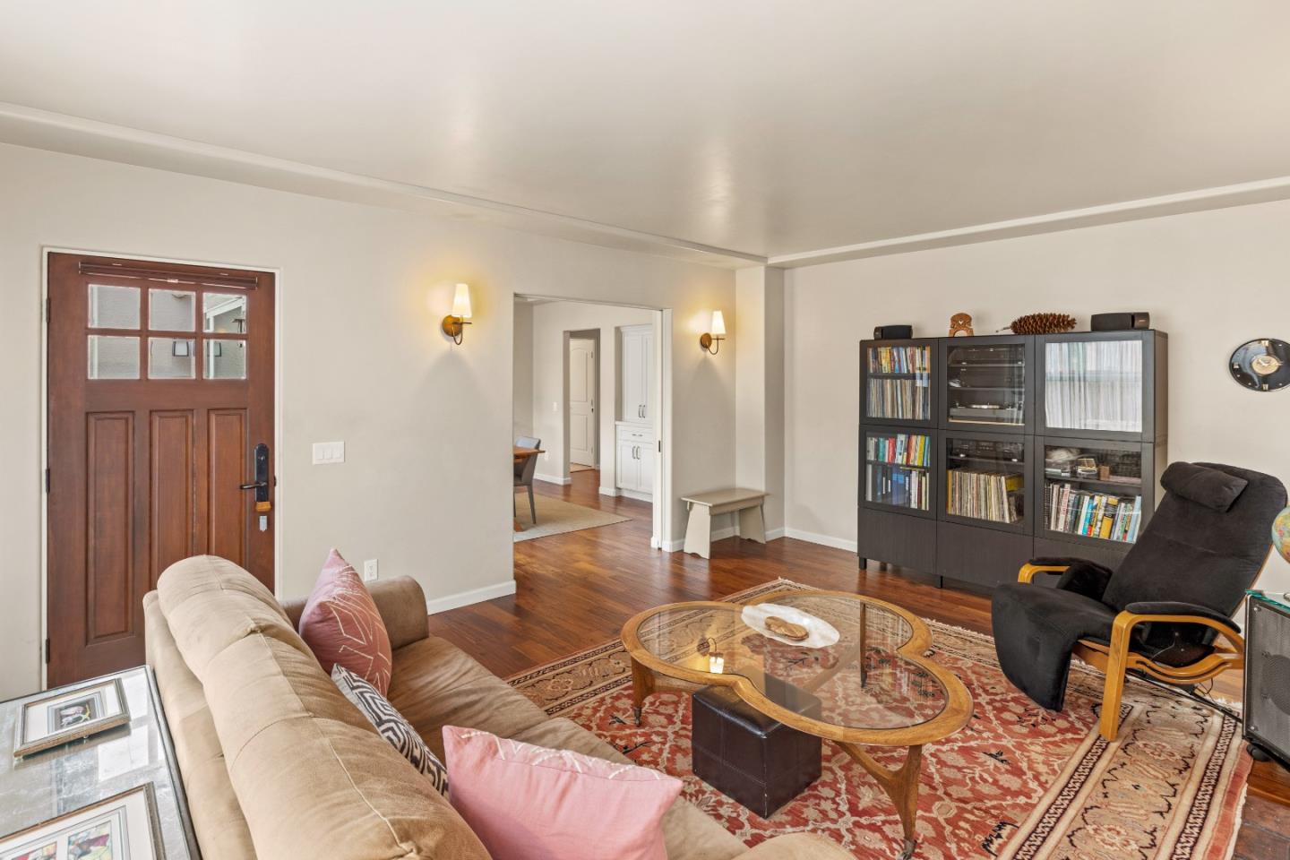 Detail Gallery Image 5 of 23 For 118 El Dorado St, Monterey,  CA 93940 - 2 Beds | 1 Baths