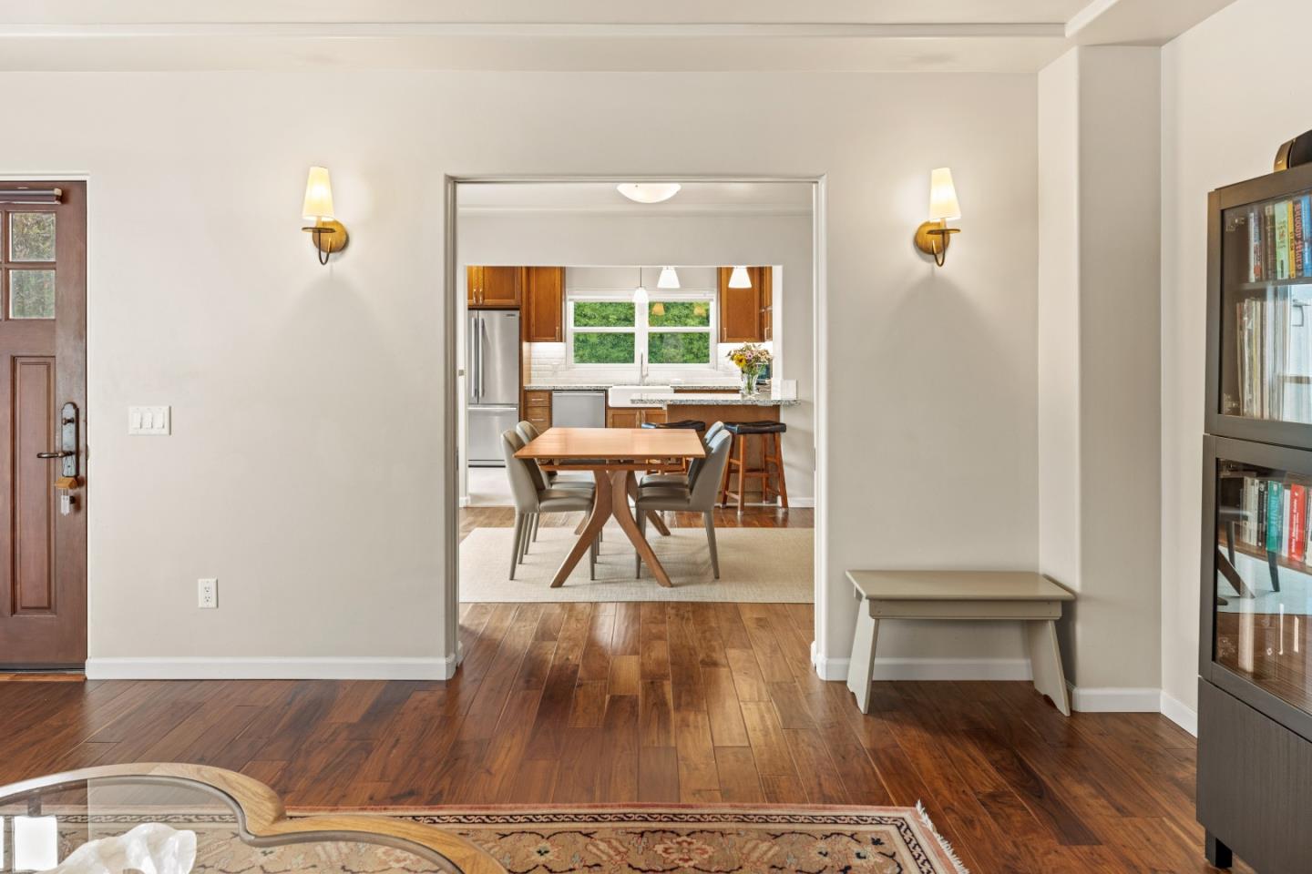 Detail Gallery Image 6 of 23 For 118 El Dorado St, Monterey,  CA 93940 - 2 Beds | 1 Baths