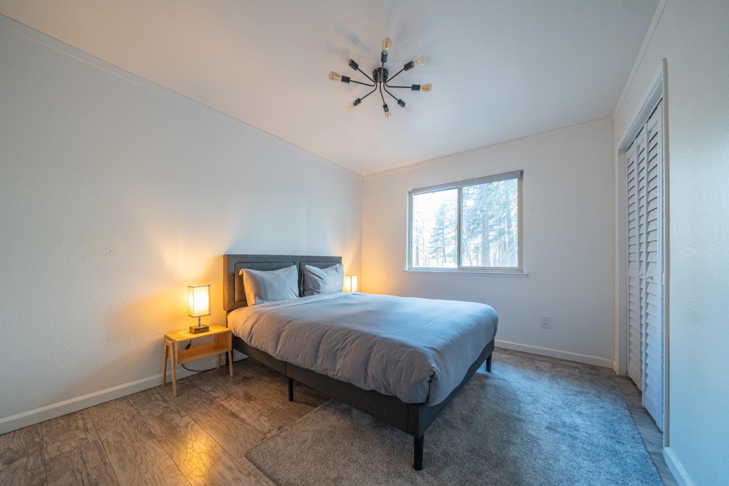 Detail Gallery Image 27 of 36 For 941 Sunset Dr, South Lake Tahoe,  CA 96150 - 3 Beds | 2 Baths