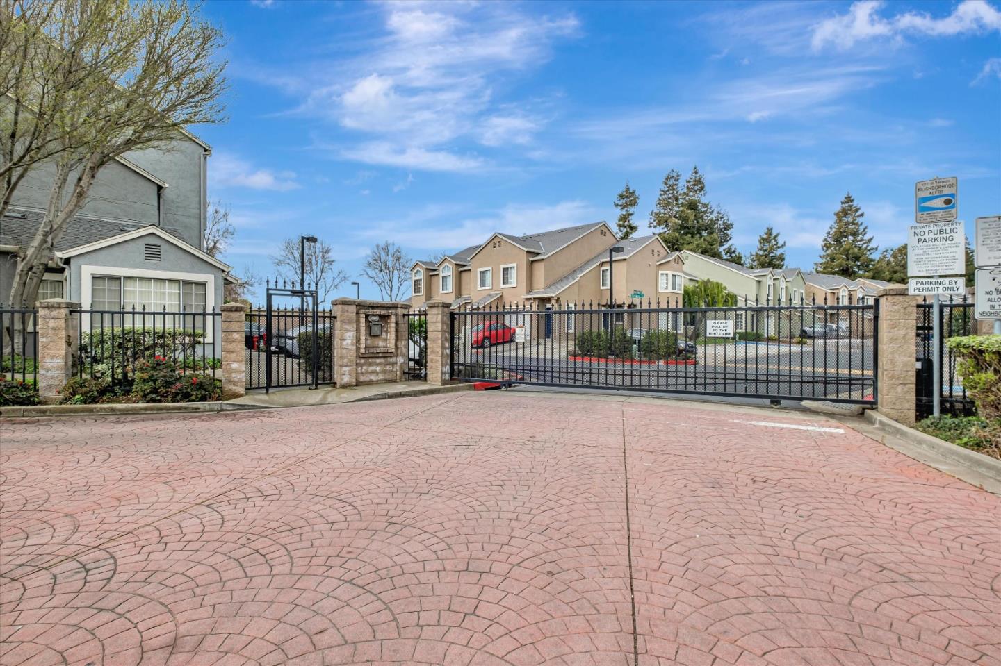 Detail Gallery Image 33 of 33 For 102 Crossing Ct, Hayward,  CA 94544 - 2 Beds | 1 Baths