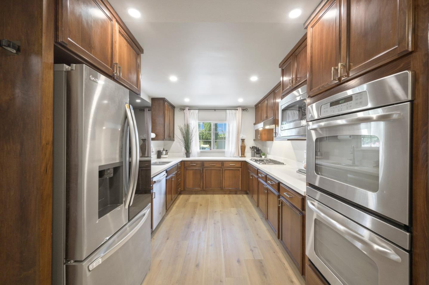 Detail Gallery Image 6 of 35 For 10230 Griffith St, San Jose,  CA 95127 - 4 Beds | 2 Baths