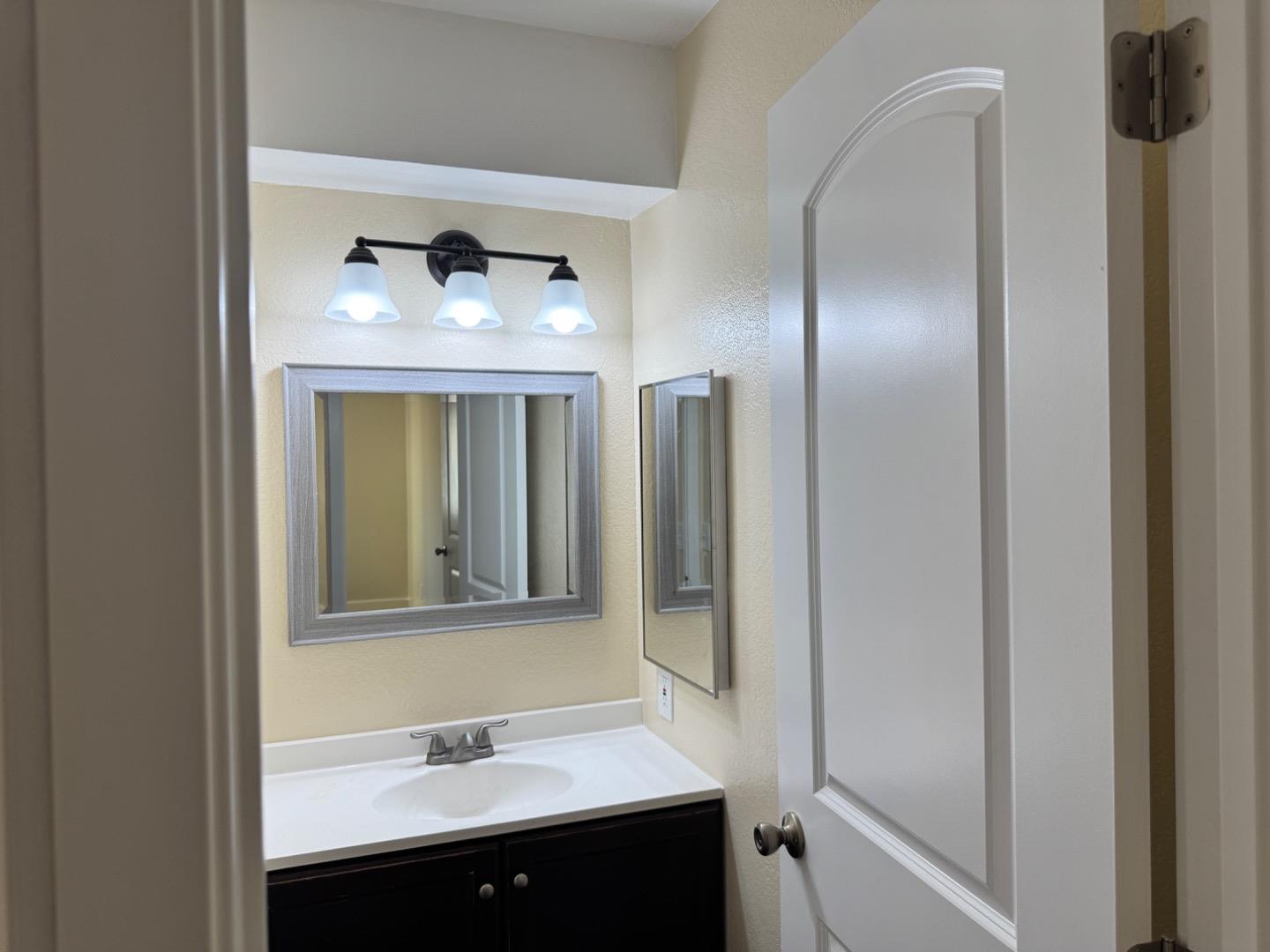 Detail Gallery Image 23 of 27 For 2412 N Main St #C,  Salinas,  CA 93906 - 2 Beds | 1/1 Baths