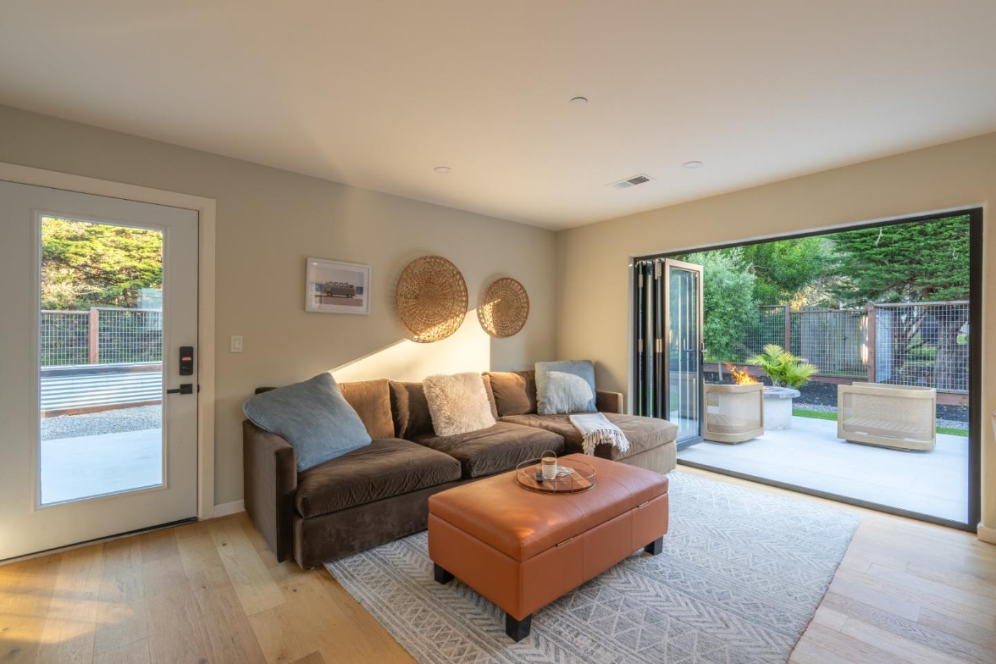 Detail Gallery Image 29 of 34 For 543 Asilomar Blvd, Pacific Grove,  CA 93950 - 5 Beds | 5/1 Baths