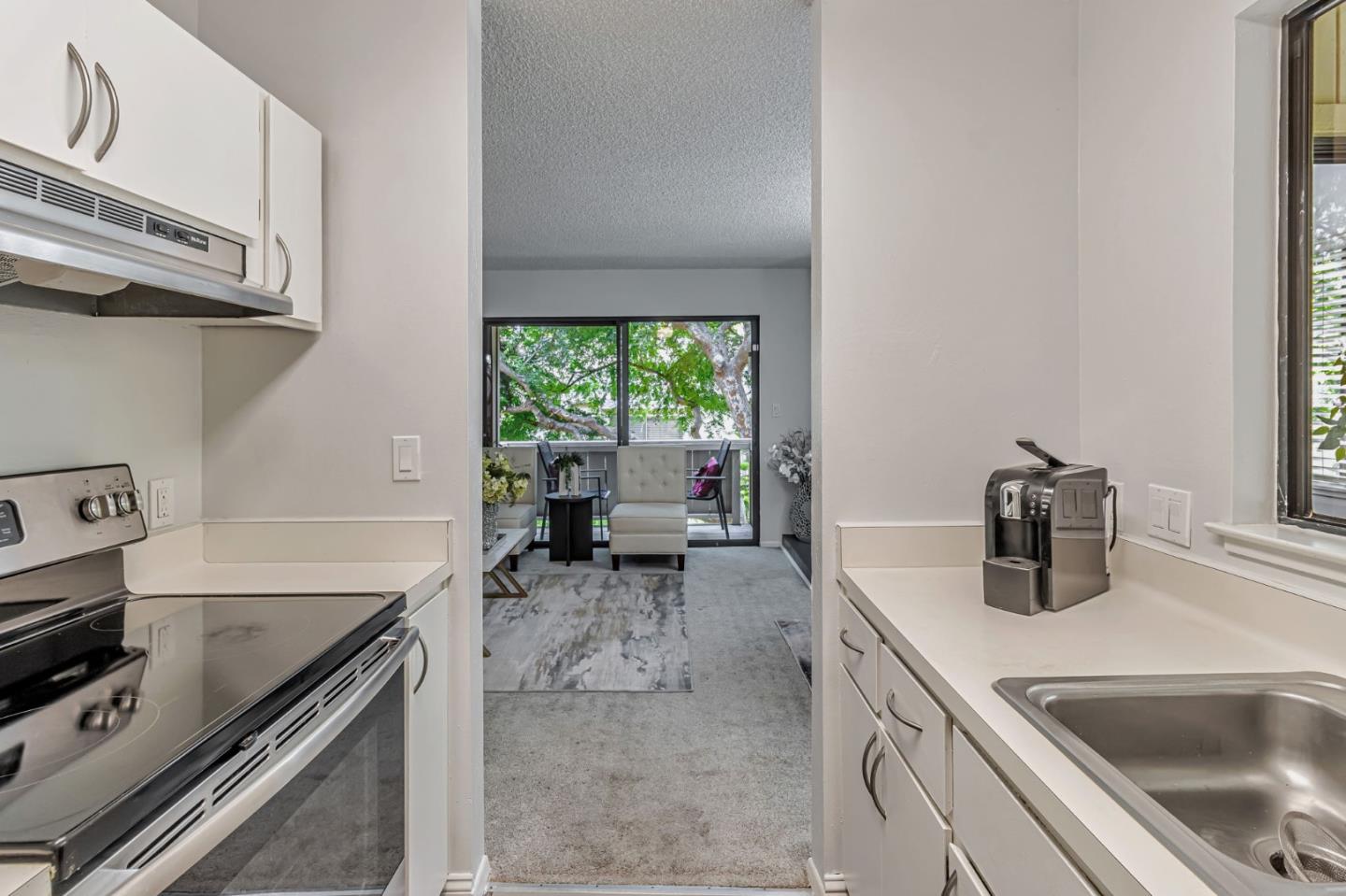 Detail Gallery Image 10 of 25 For 3033 Kaiser Dr #H,  Santa Clara,  CA 95051 - 1 Beds | 1 Baths
