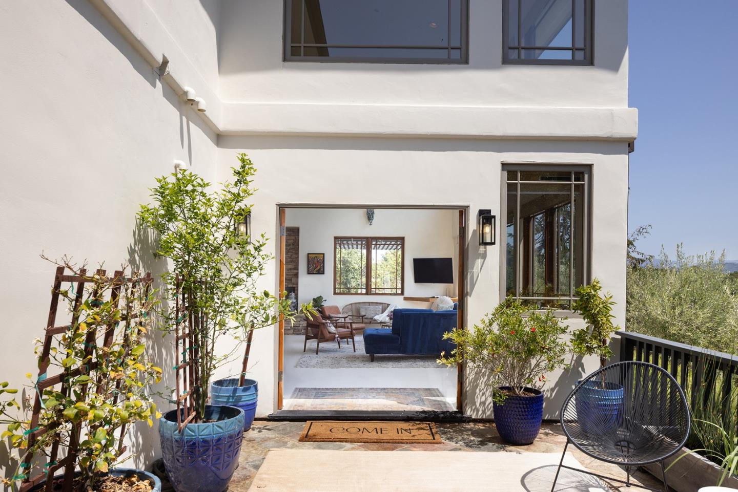 Detail Gallery Image 2 of 39 For 175 Chaparral Rd, Carmel Valley,  CA 93924 - 5 Beds | 2/1 Baths