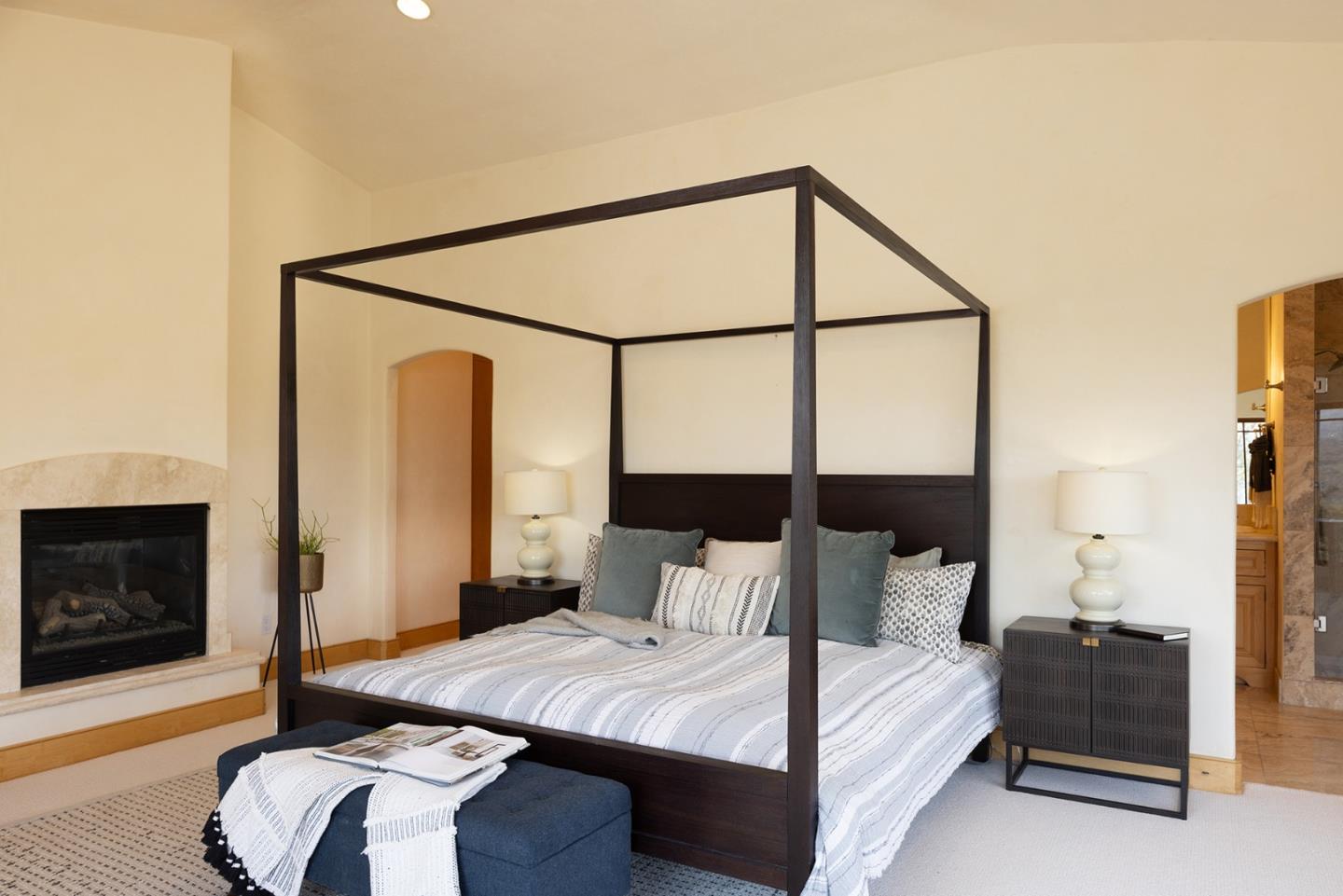 Detail Gallery Image 23 of 39 For 175 Chaparral Rd, Carmel Valley,  CA 93924 - 5 Beds | 2/1 Baths