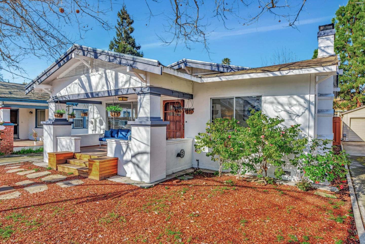 Detail Gallery Image 2 of 31 For 53 Cleaves Ave, San Jose,  CA 95126 - 3 Beds | 2 Baths