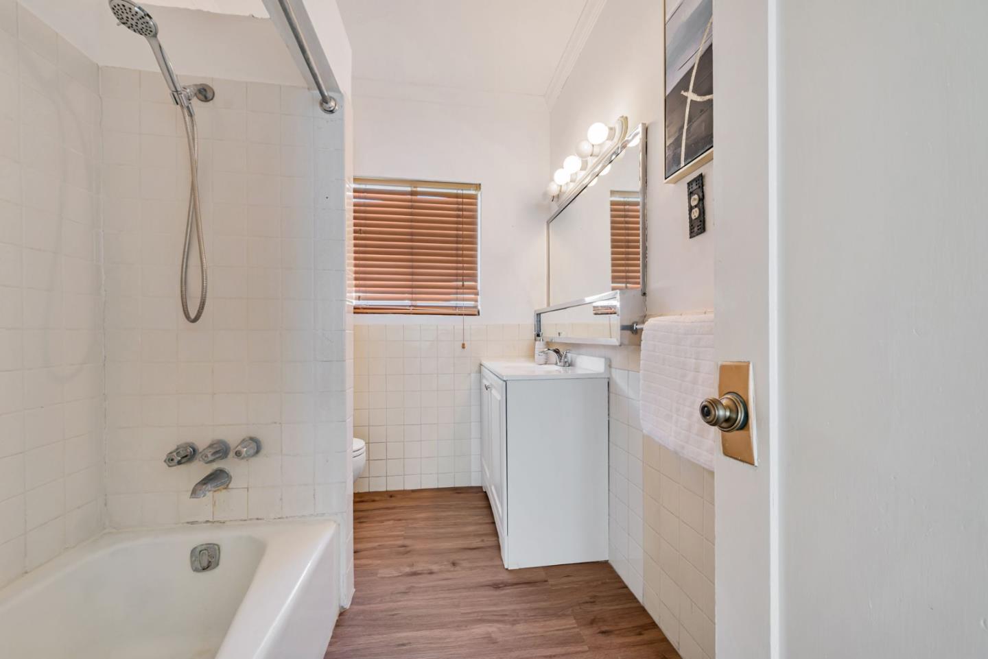 Detail Gallery Image 23 of 31 For 53 Cleaves Ave, San Jose,  CA 95126 - 3 Beds | 2 Baths