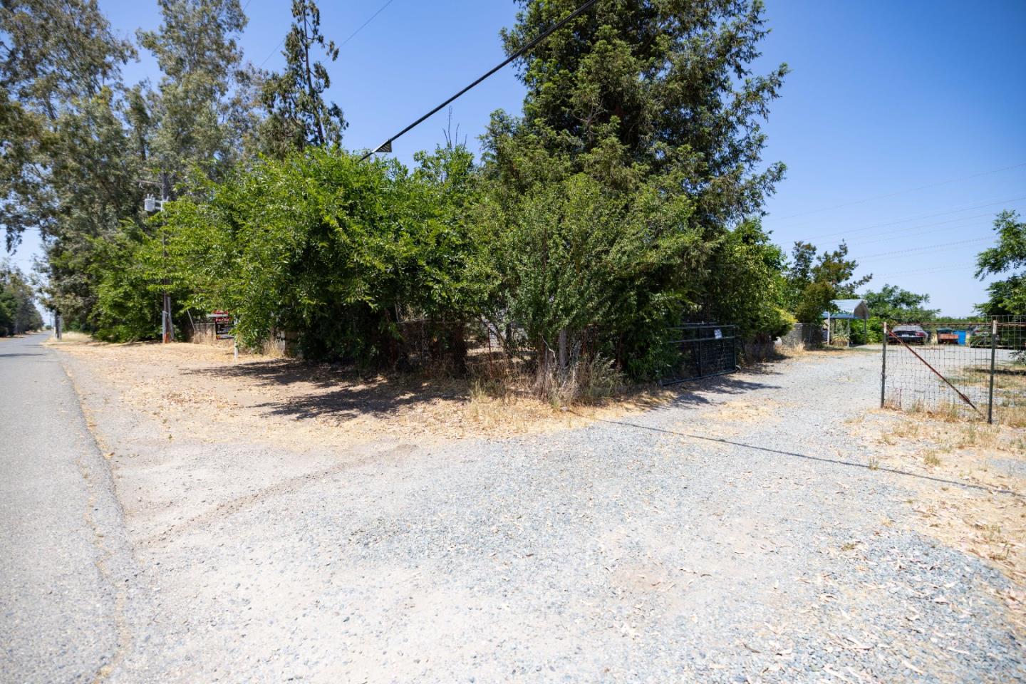Detail Gallery Image 12 of 65 For 11835 Hobday Rd, Wilton,  CA 95693 - 3 Beds | 1/1 Baths