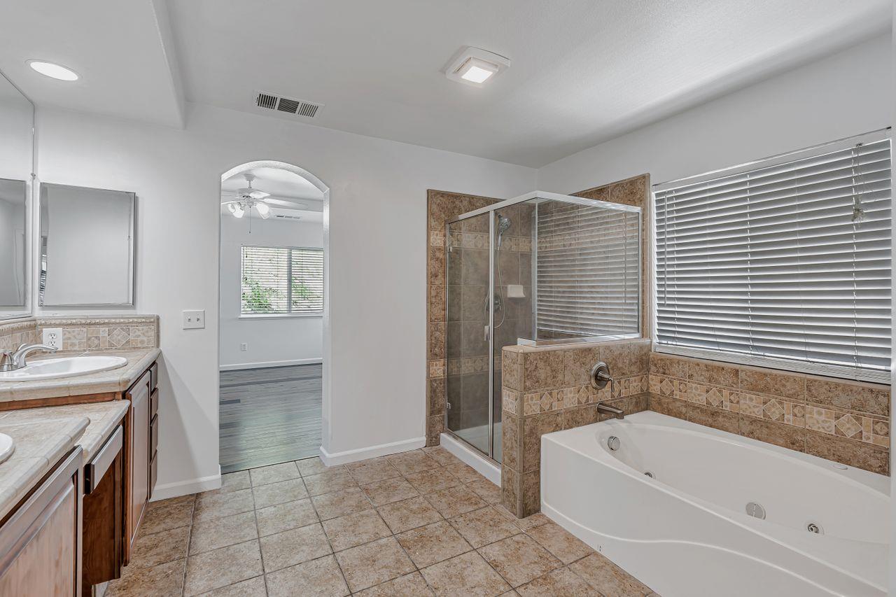 Detail Gallery Image 64 of 69 For 1619 Tumbleweed Way, Los Banos,  CA 93635 - 4 Beds | 3 Baths