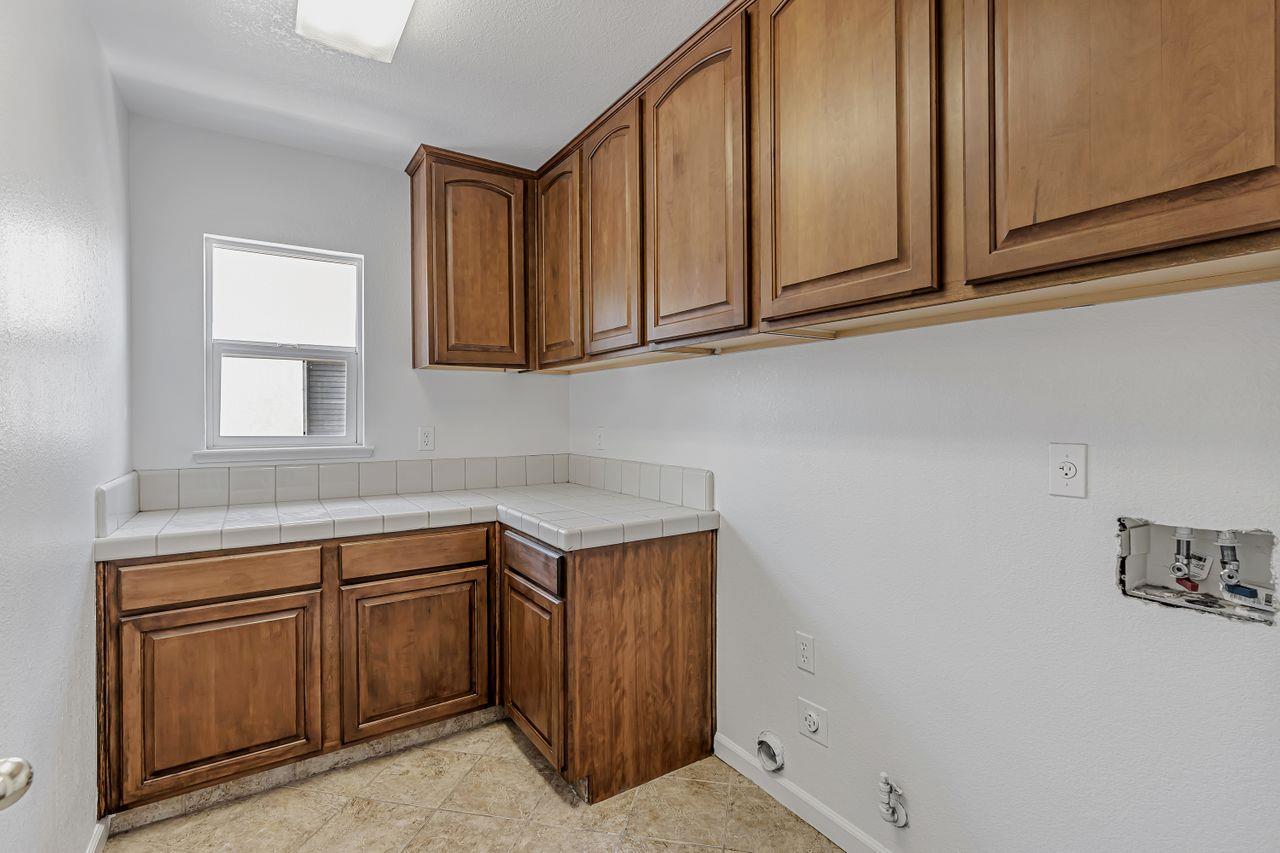 Detail Gallery Image 65 of 69 For 1619 Tumbleweed Way, Los Banos,  CA 93635 - 4 Beds | 3 Baths