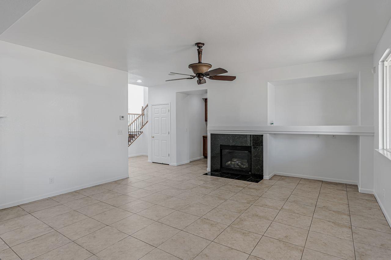 Detail Gallery Image 8 of 69 For 1619 Tumbleweed Way, Los Banos,  CA 93635 - 4 Beds | 3 Baths