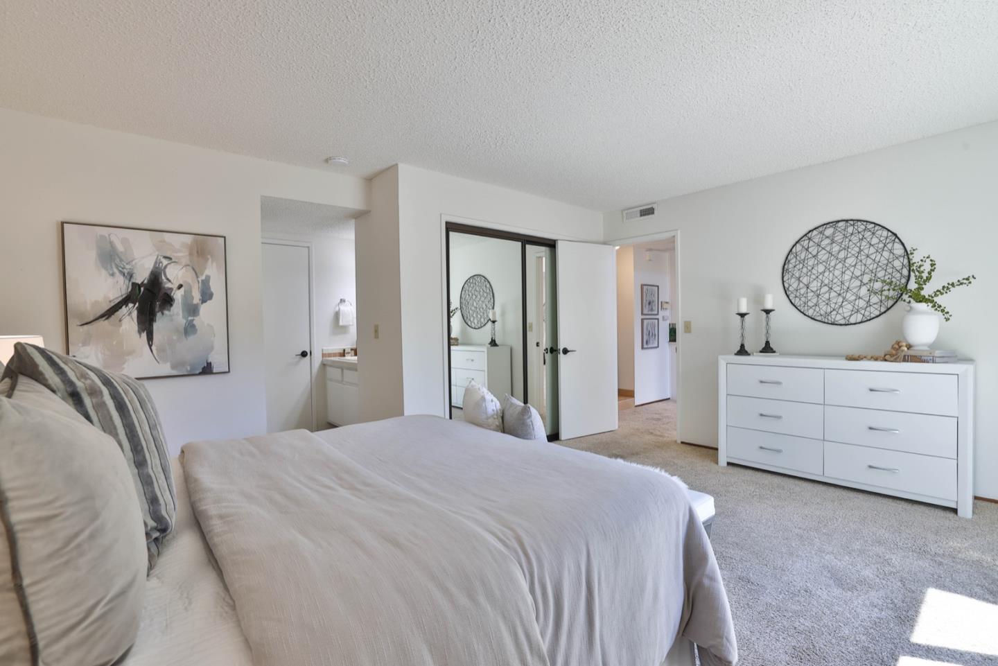 Detail Gallery Image 12 of 32 For 1327 Star Bush Ln, San Jose,  CA 95118 - 2 Beds | 1/1 Baths