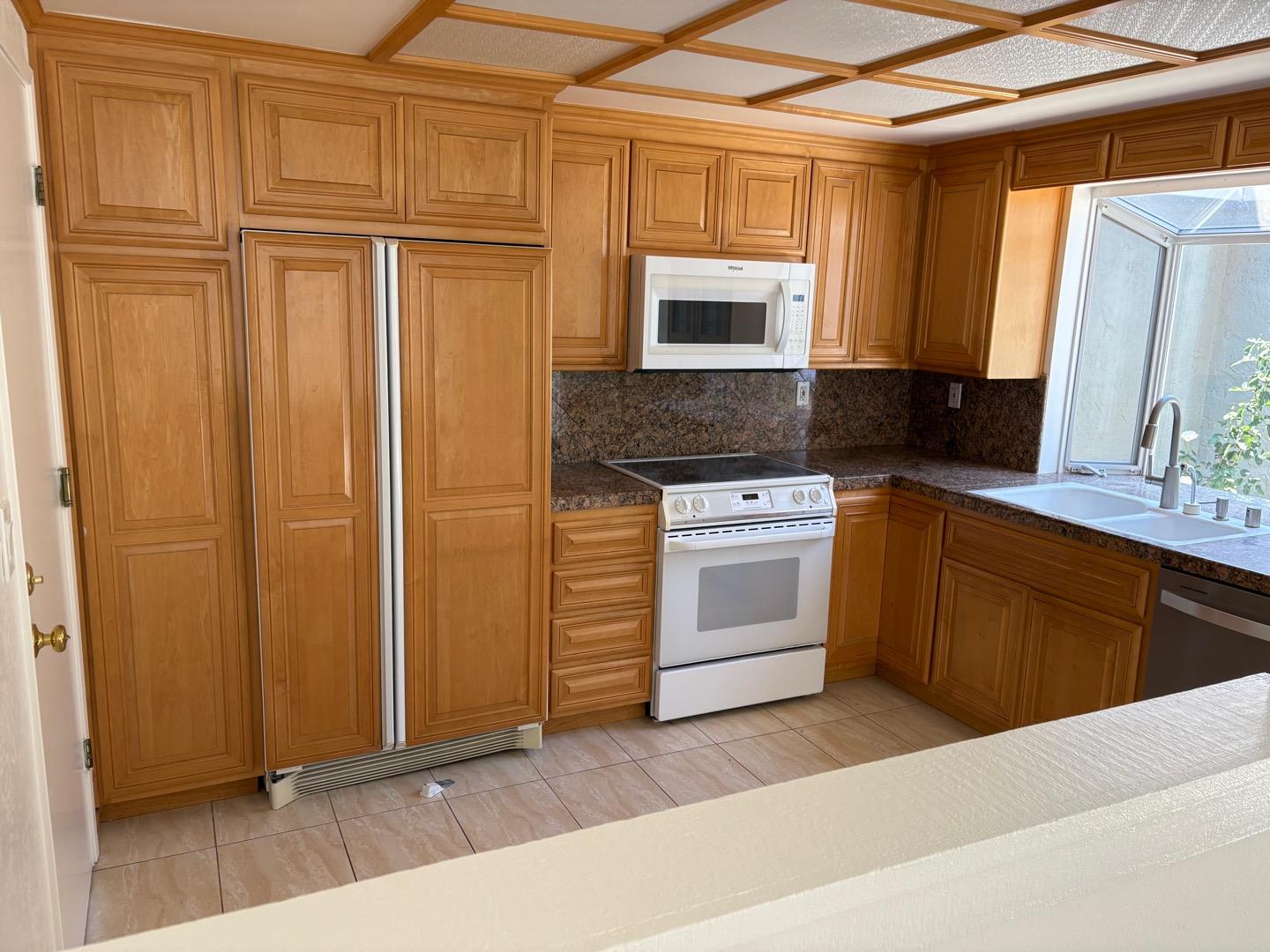 Detail Gallery Image 2 of 7 For 1327 Star Bush Ln, San Jose,  CA 95118 - 2 Beds | 1/1 Baths