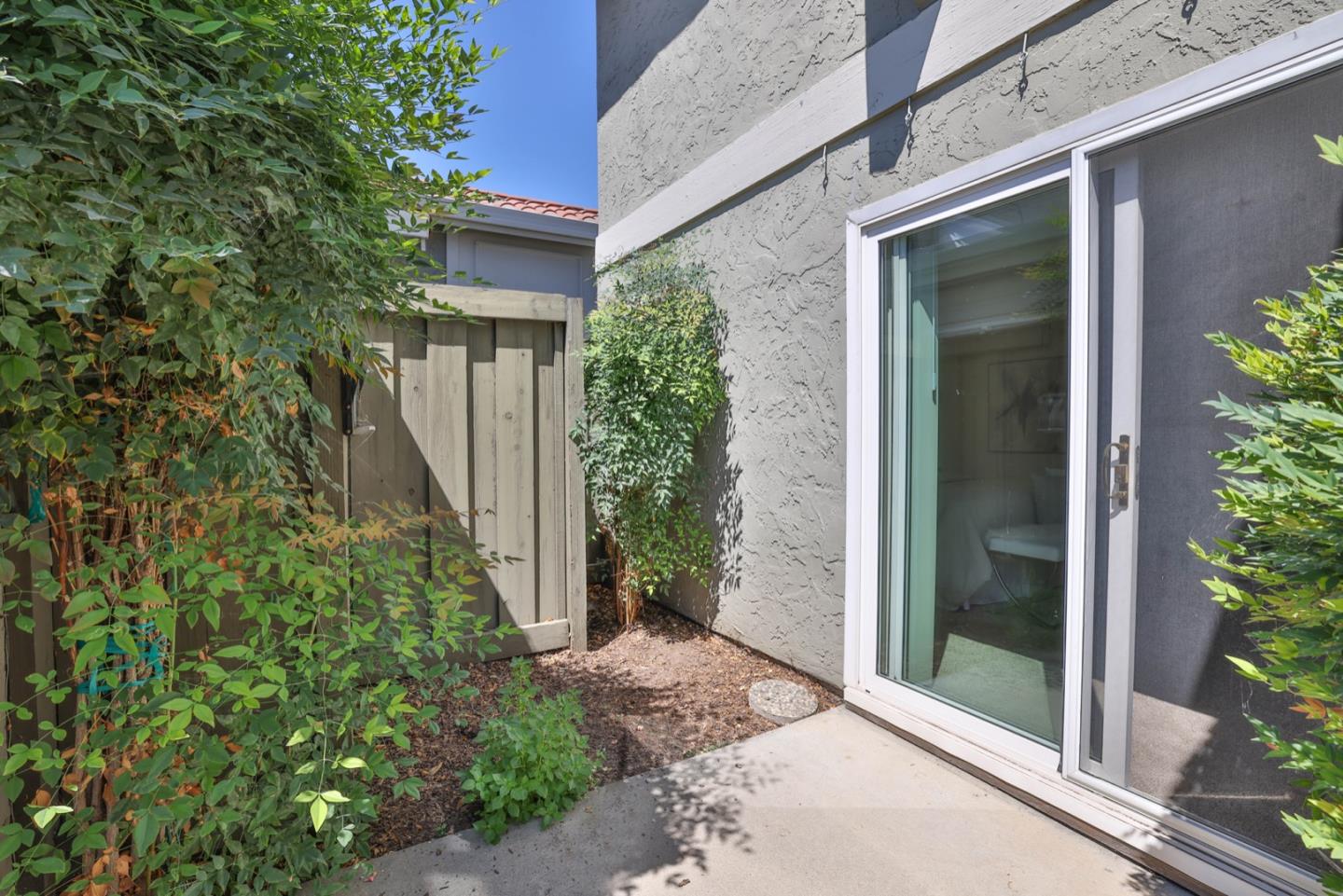 Detail Gallery Image 22 of 32 For 1327 Star Bush Ln, San Jose,  CA 95118 - 2 Beds | 1/1 Baths