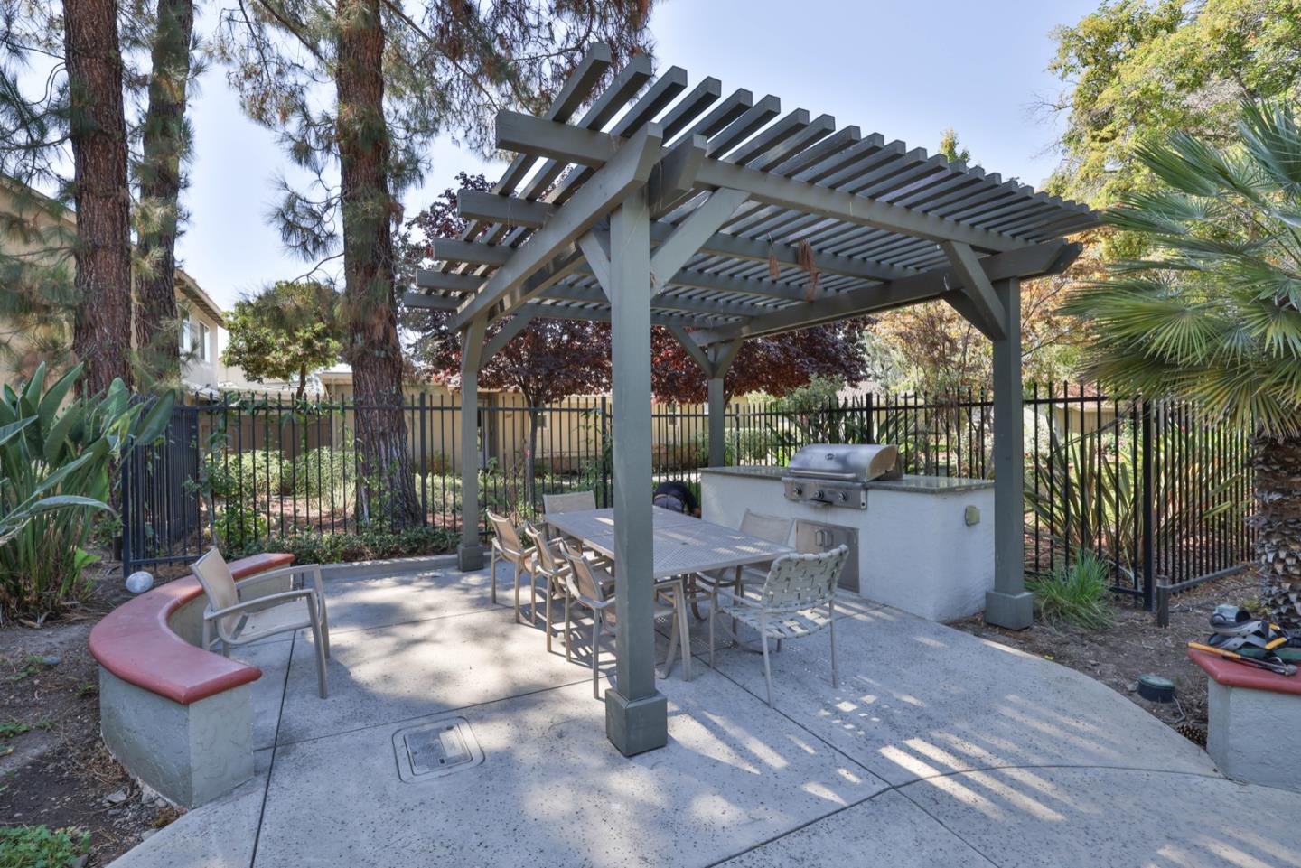 Detail Gallery Image 28 of 32 For 1327 Star Bush Ln, San Jose,  CA 95118 - 2 Beds | 1/1 Baths