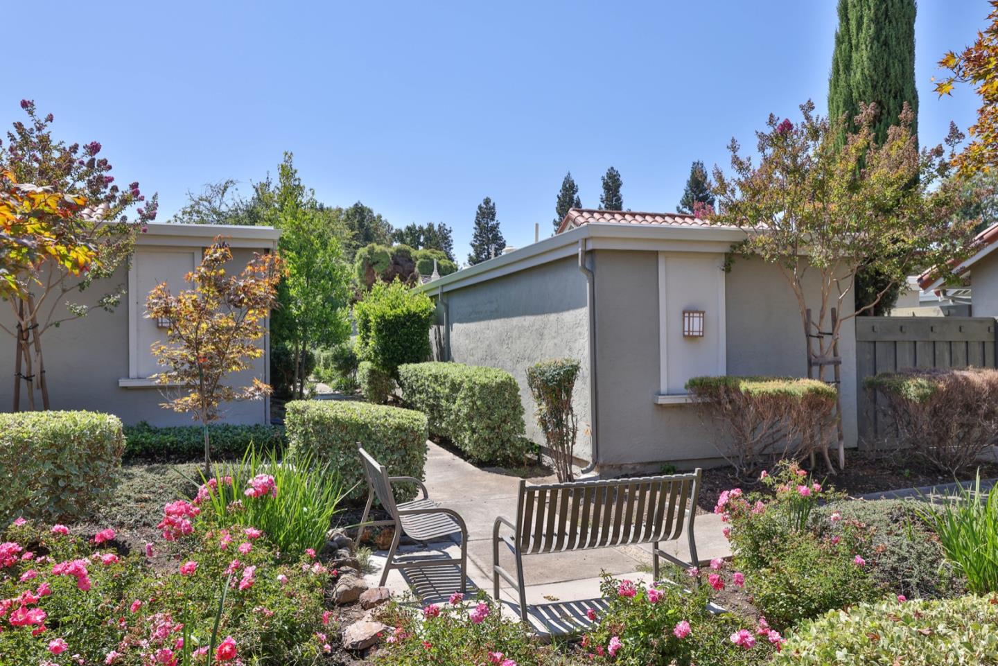 Detail Gallery Image 30 of 32 For 1327 Star Bush Ln, San Jose,  CA 95118 - 2 Beds | 1/1 Baths