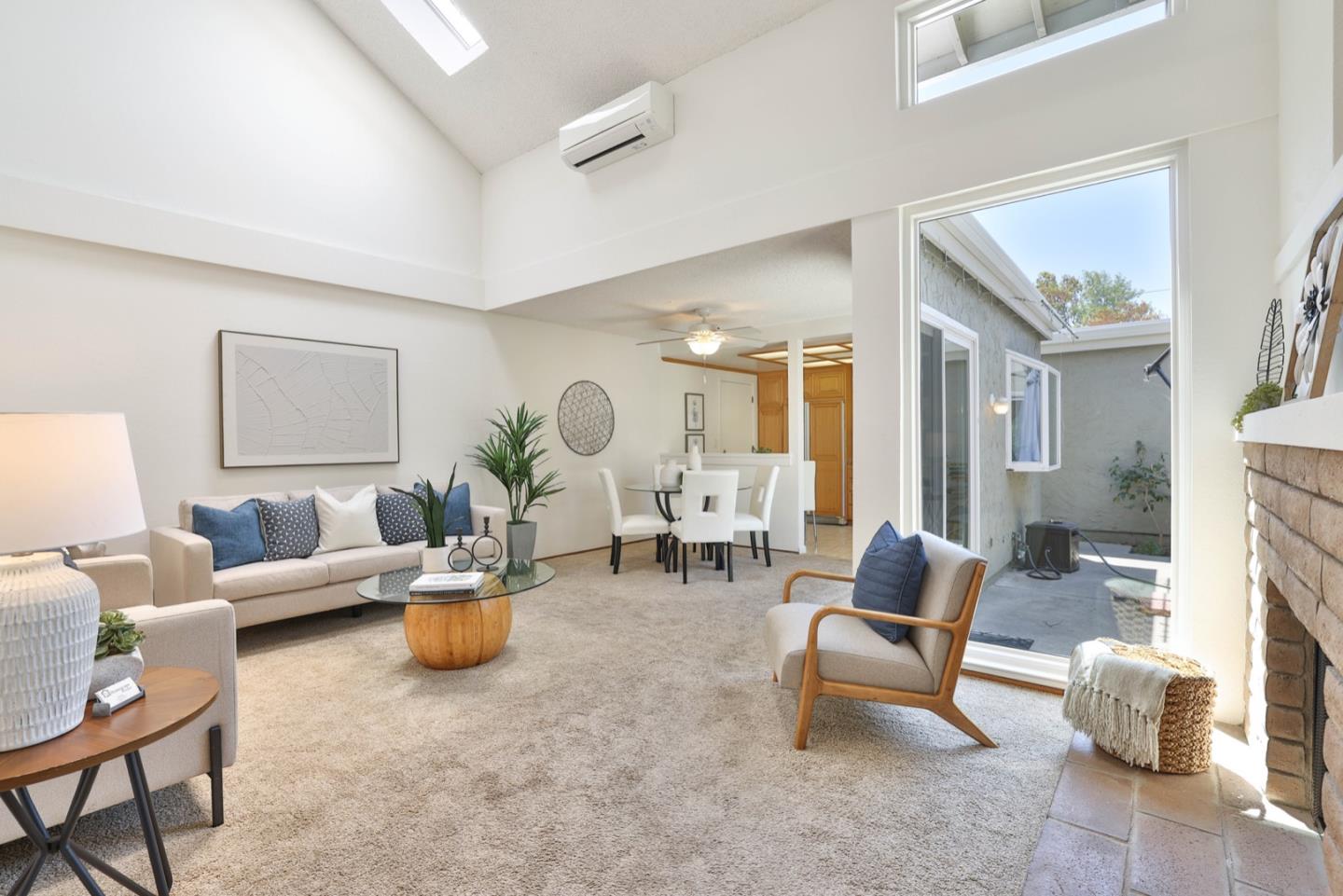 Detail Gallery Image 8 of 32 For 1327 Star Bush Ln, San Jose,  CA 95118 - 2 Beds | 1/1 Baths