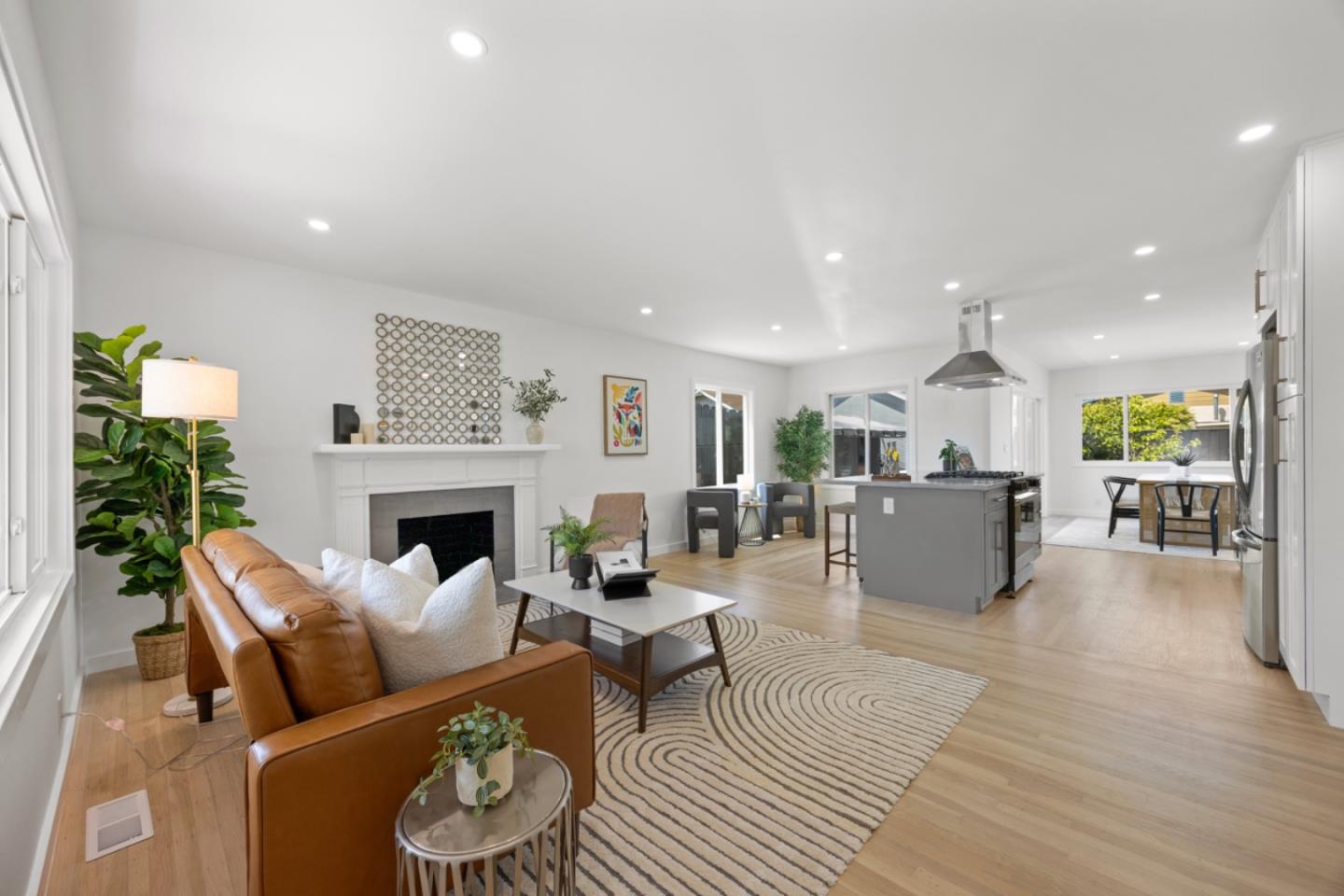 Detail Gallery Image 2 of 48 For 652 Myrtle Ave, South San Francisco,  CA 94080 - 3 Beds | 1 Baths