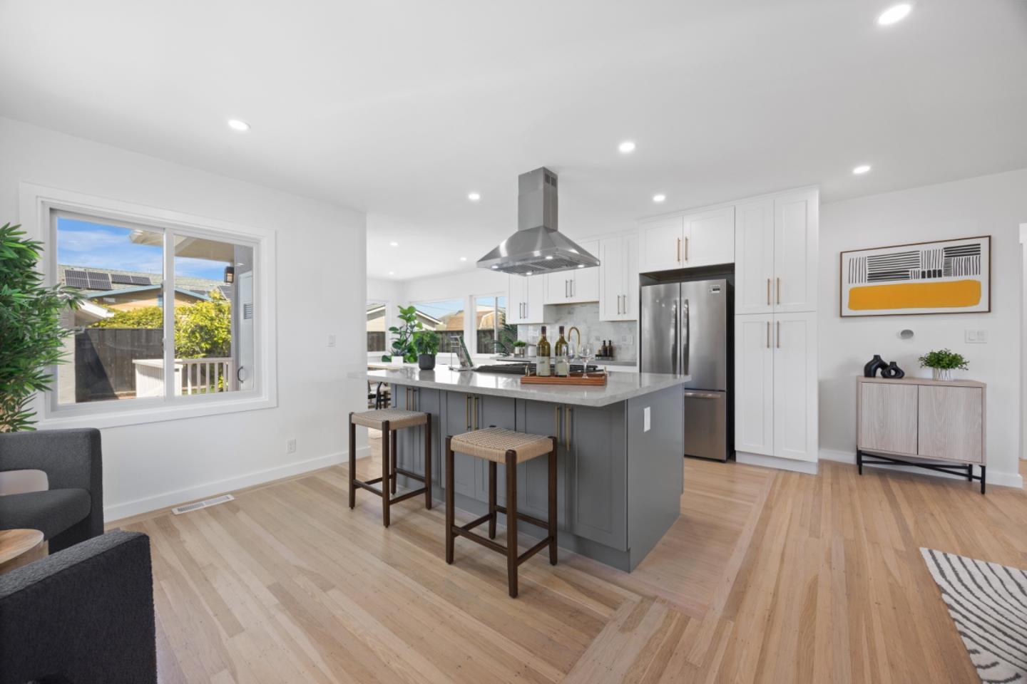 Detail Gallery Image 8 of 48 For 652 Myrtle Ave, South San Francisco,  CA 94080 - 3 Beds | 1 Baths