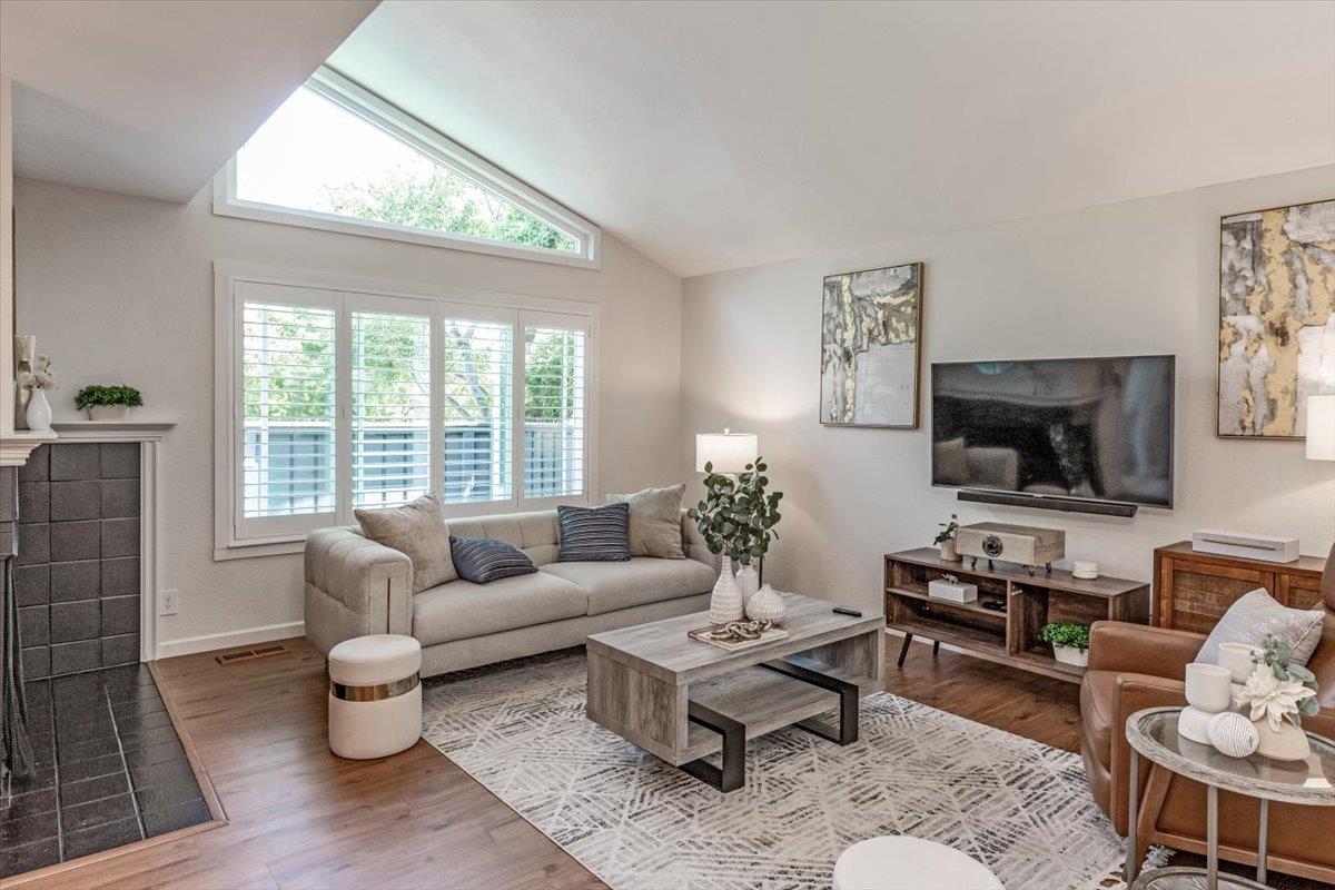 Detail Gallery Image 12 of 38 For 7445 Tulare Hill Dr, San Jose,  CA 95139 - 3 Beds | 2/1 Baths