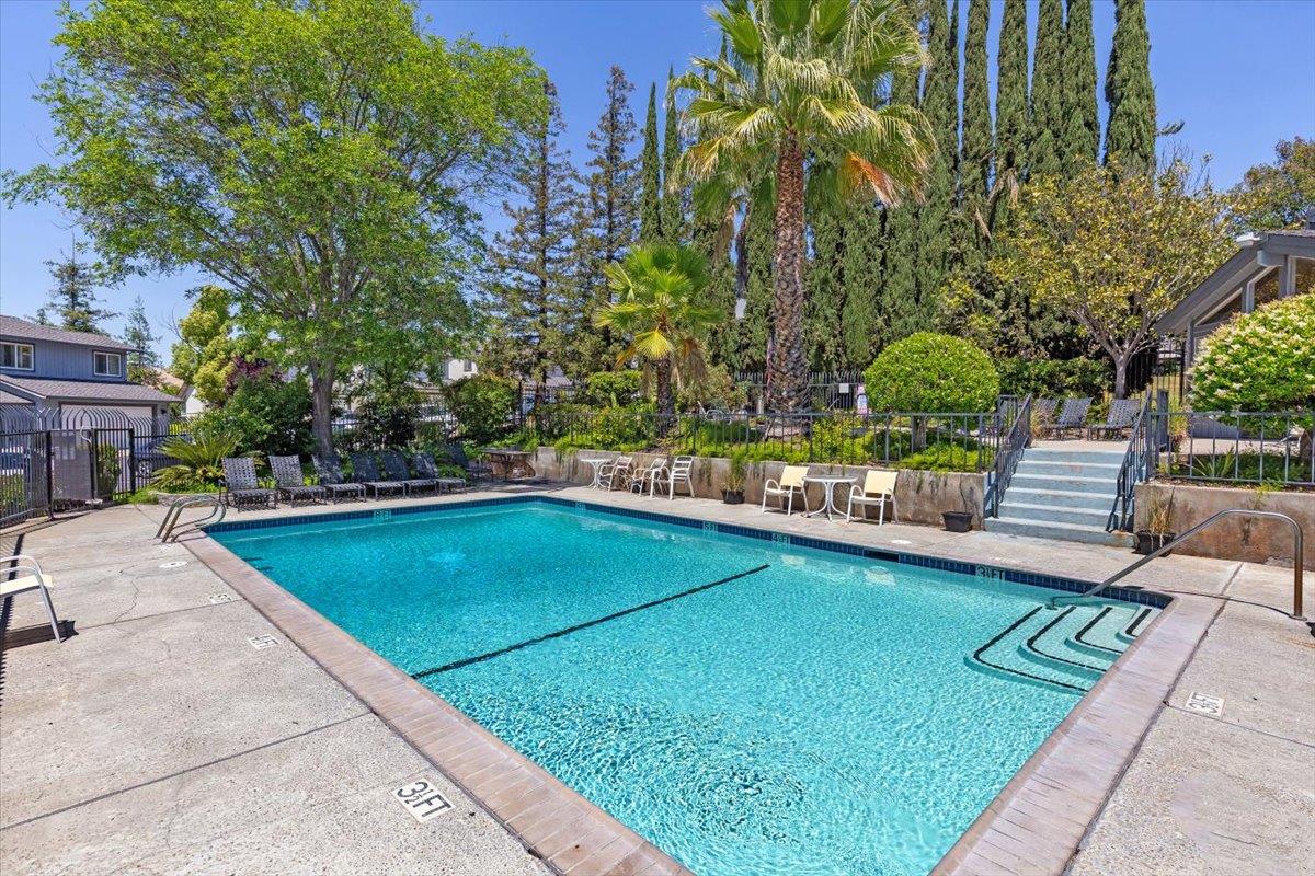 Detail Gallery Image 32 of 38 For 7445 Tulare Hill Dr, San Jose,  CA 95139 - 3 Beds | 2/1 Baths