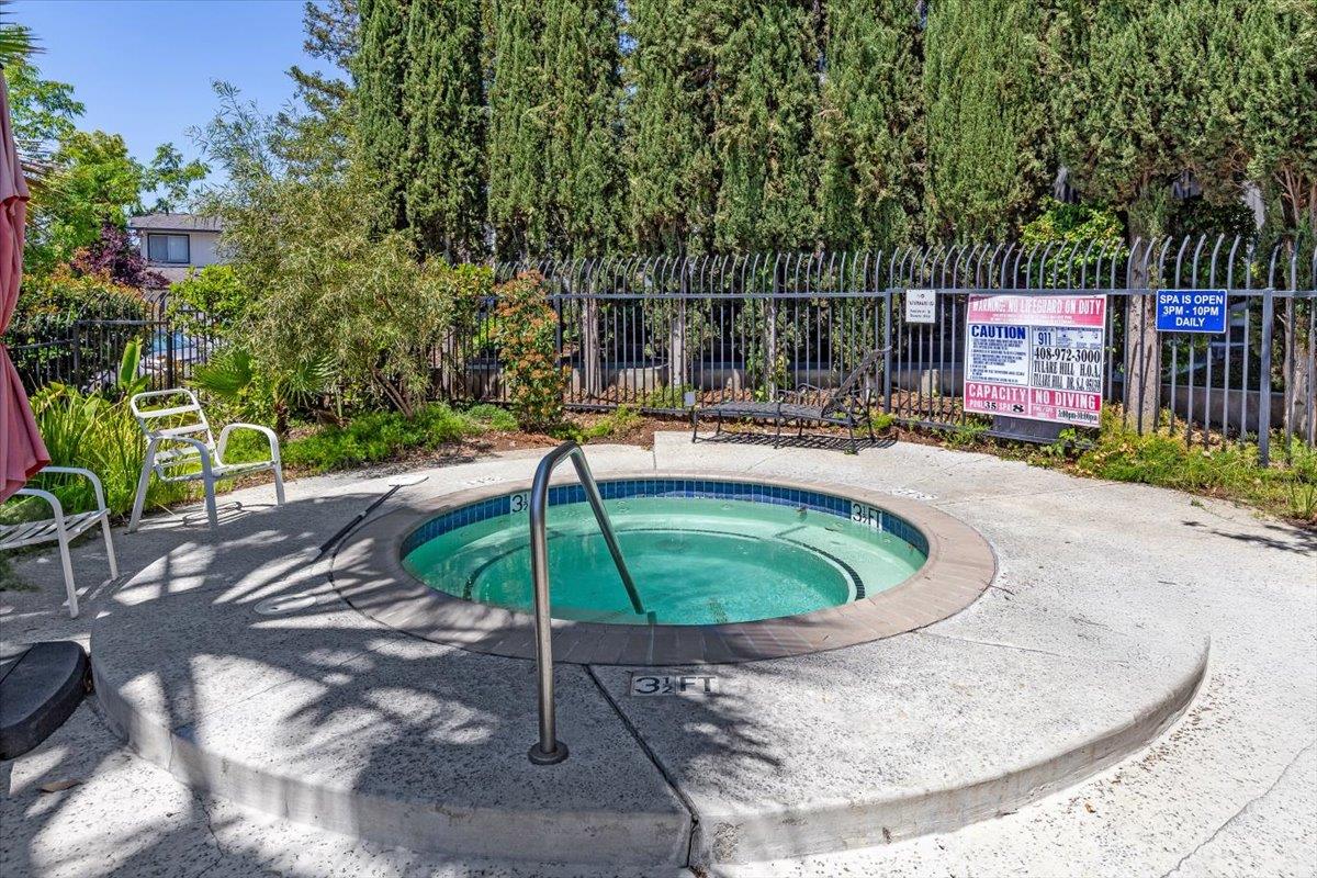 Detail Gallery Image 33 of 38 For 7445 Tulare Hill Dr, San Jose,  CA 95139 - 3 Beds | 2/1 Baths